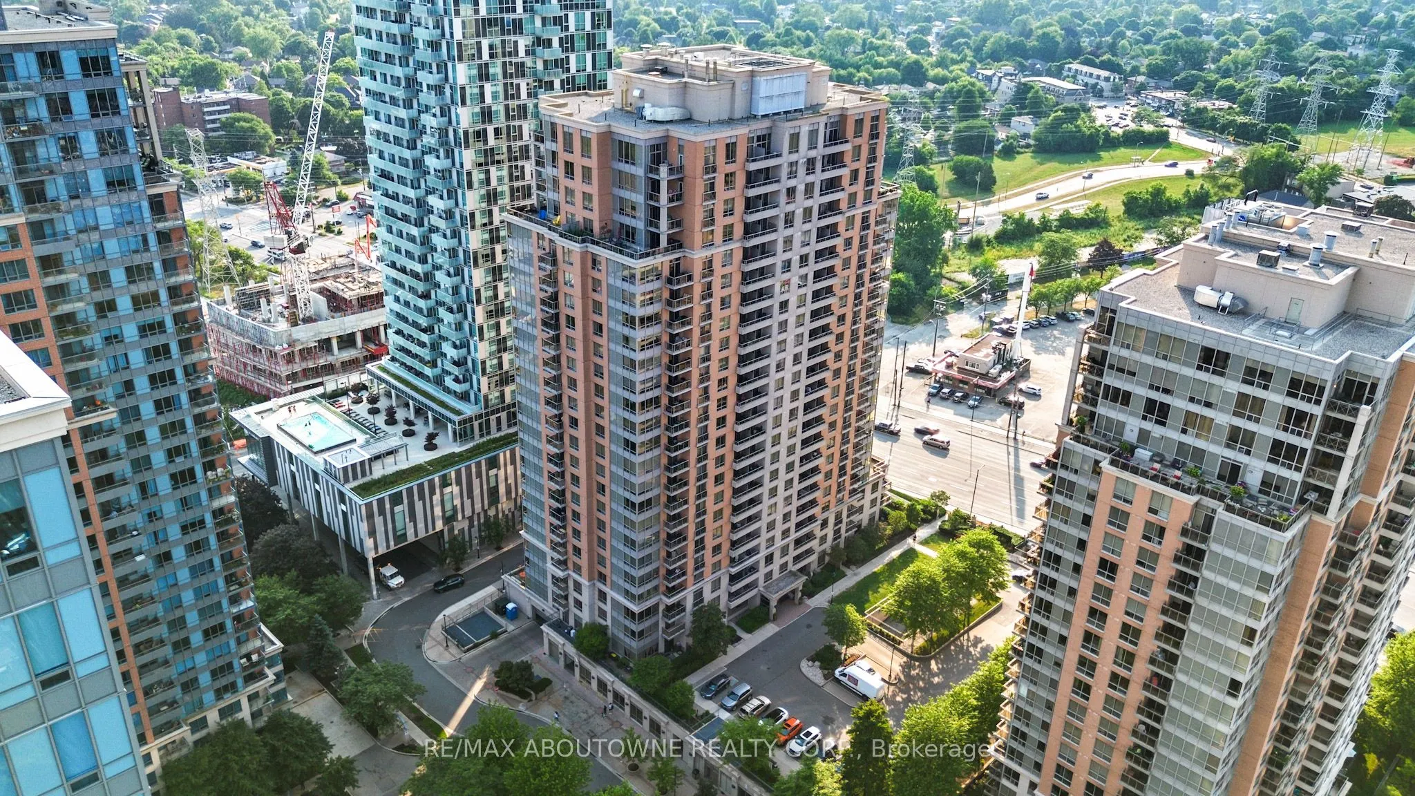 5233 Dundas Street W, #227