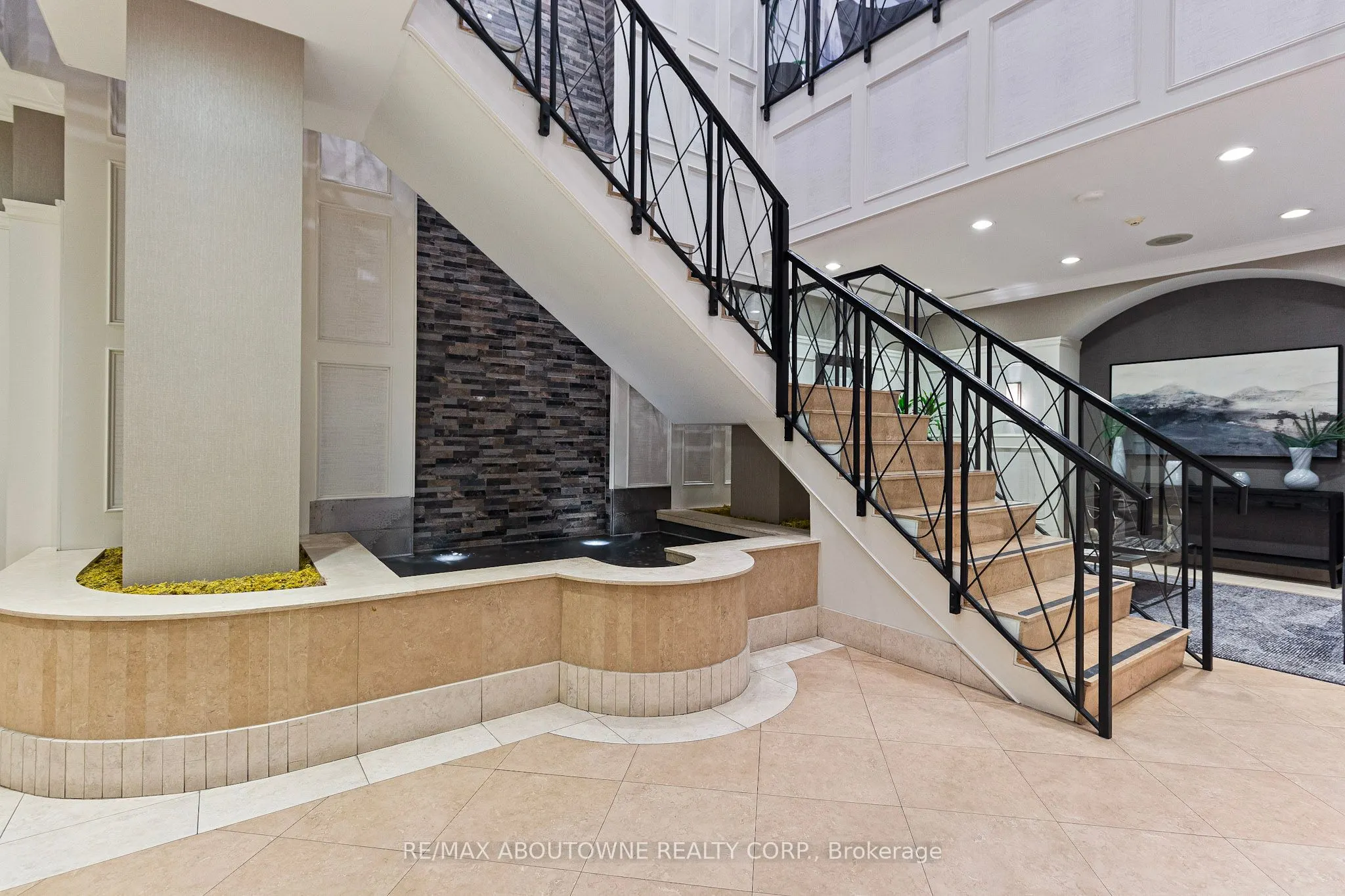 5233 Dundas Street W, #227