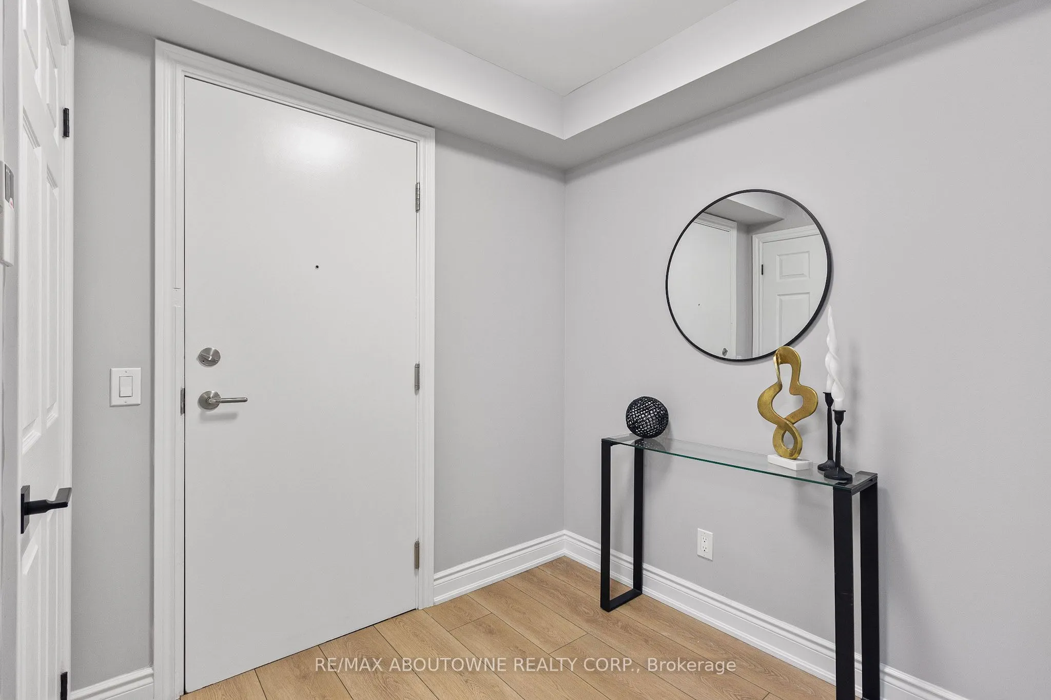 5233 Dundas Street W, #227