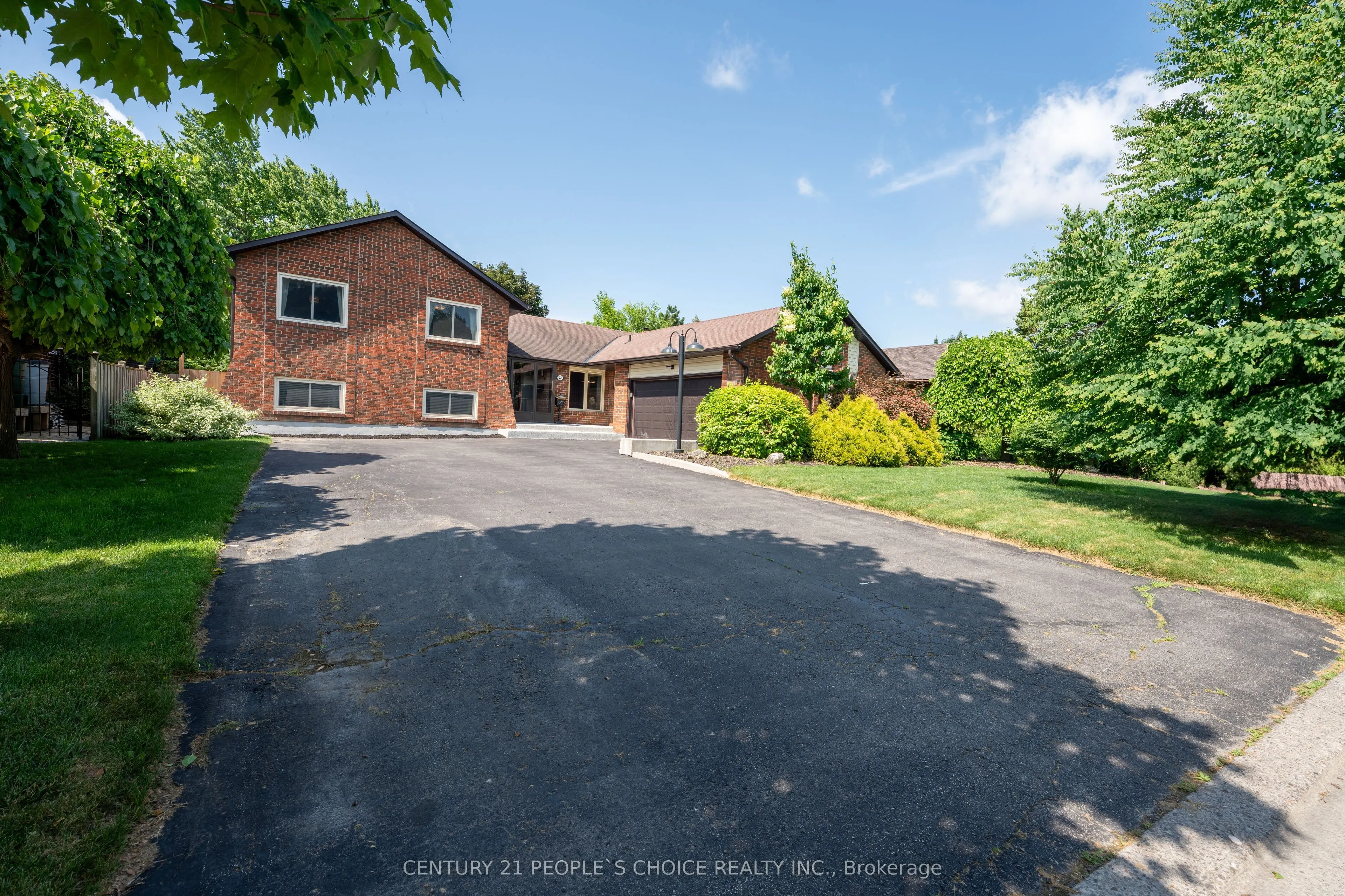 23 Wadsworth Circle