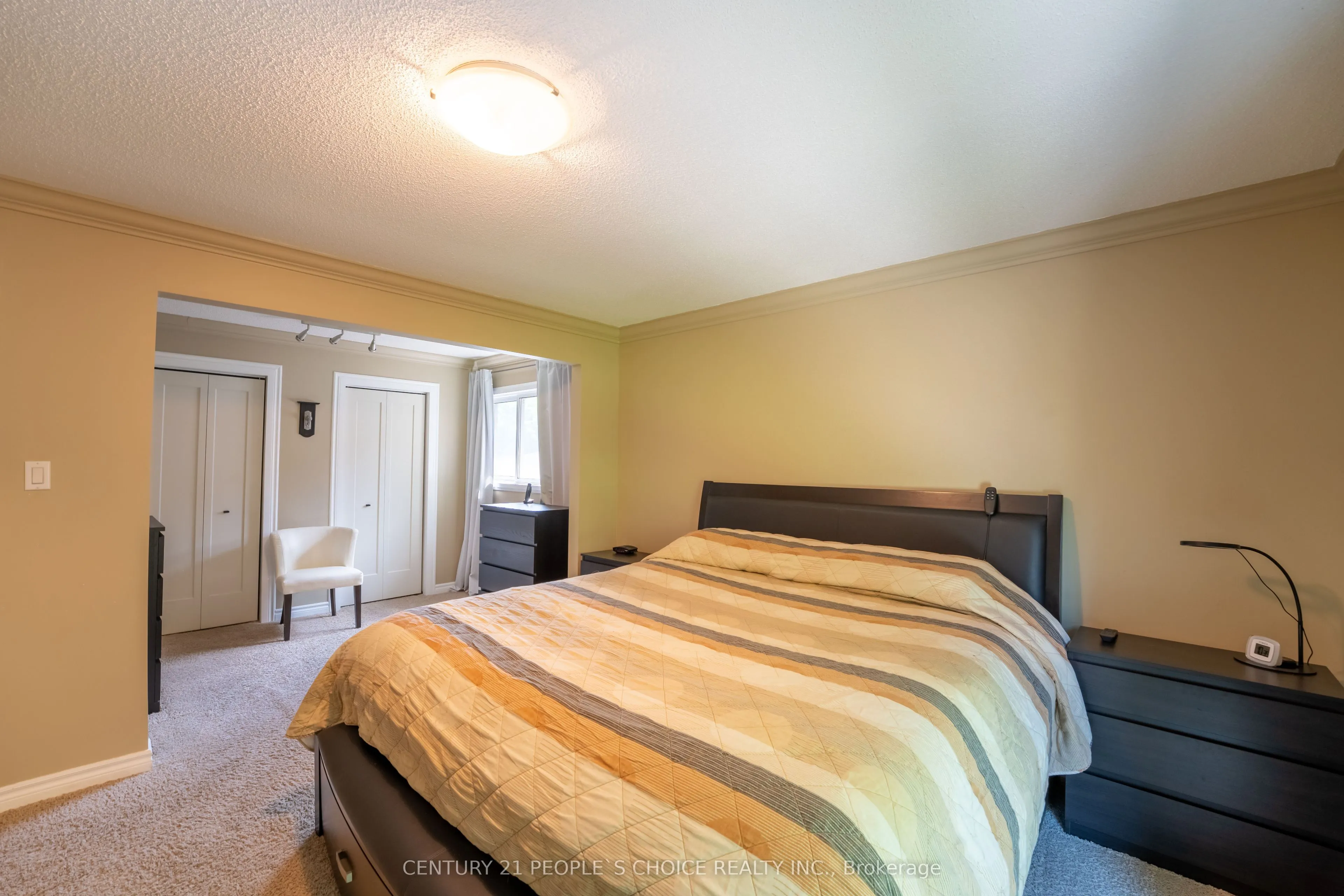 23 Wadsworth Circle