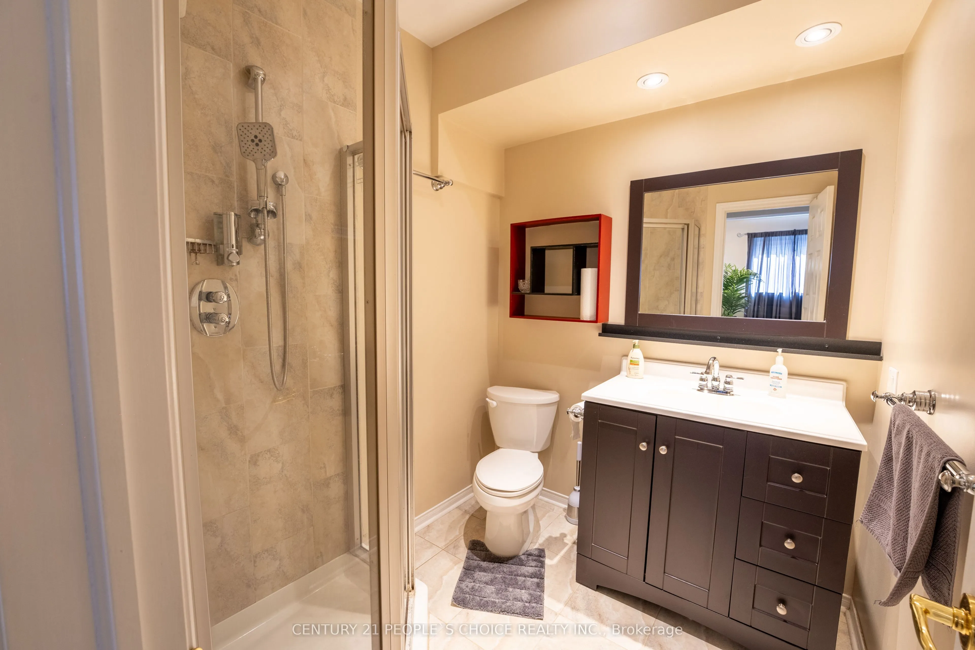 23 Wadsworth Circle