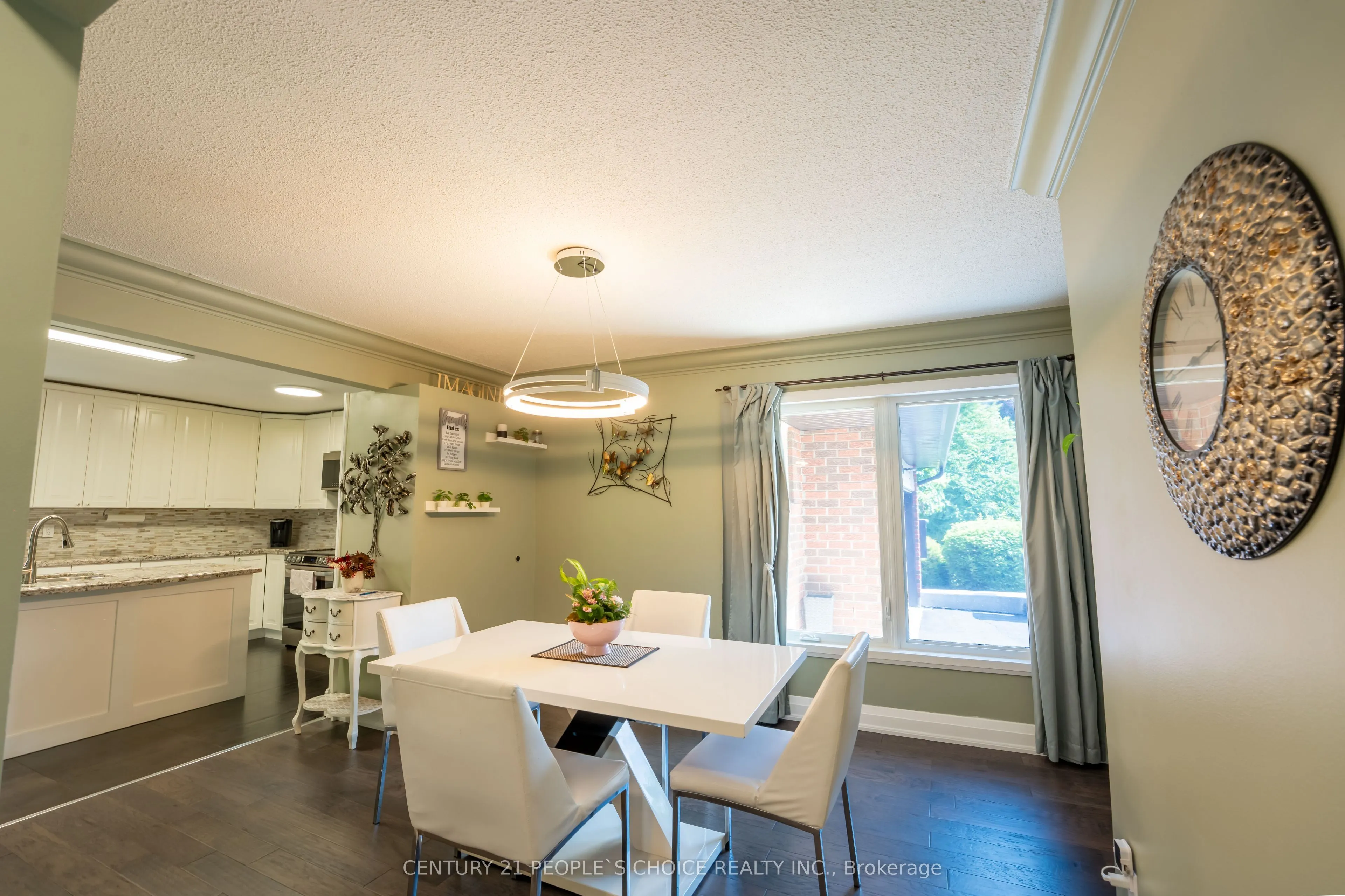 23 Wadsworth Circle
