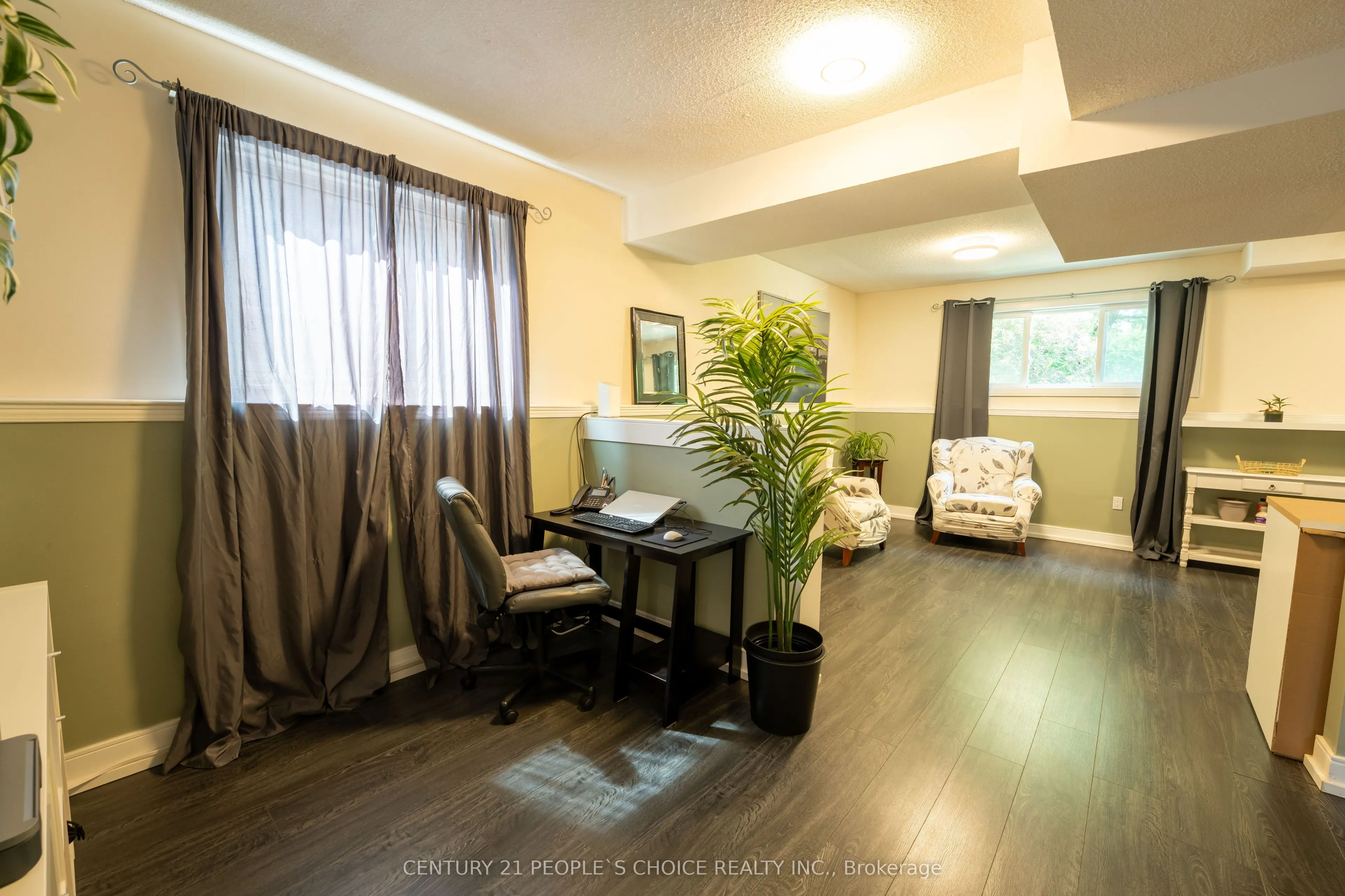 23 Wadsworth Circle