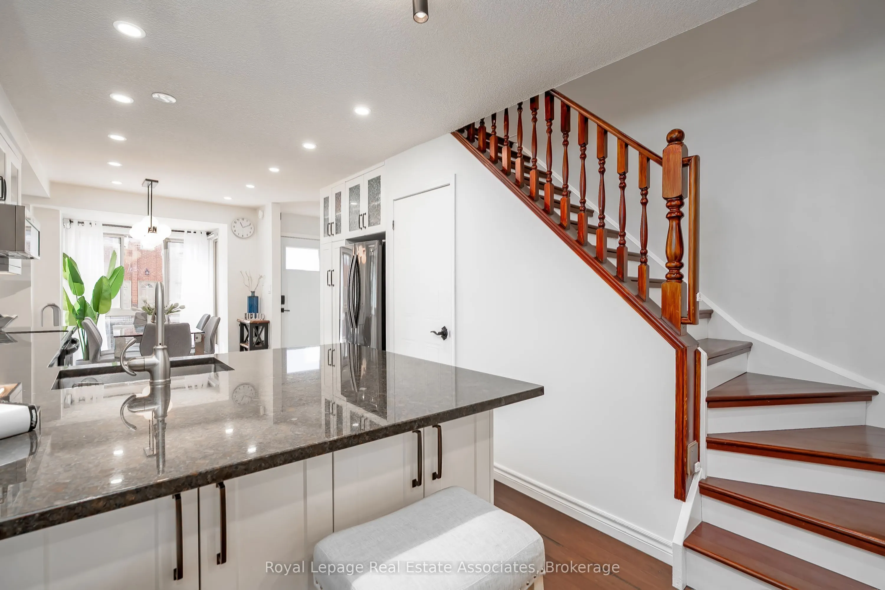 895 Maple Avenue, #508