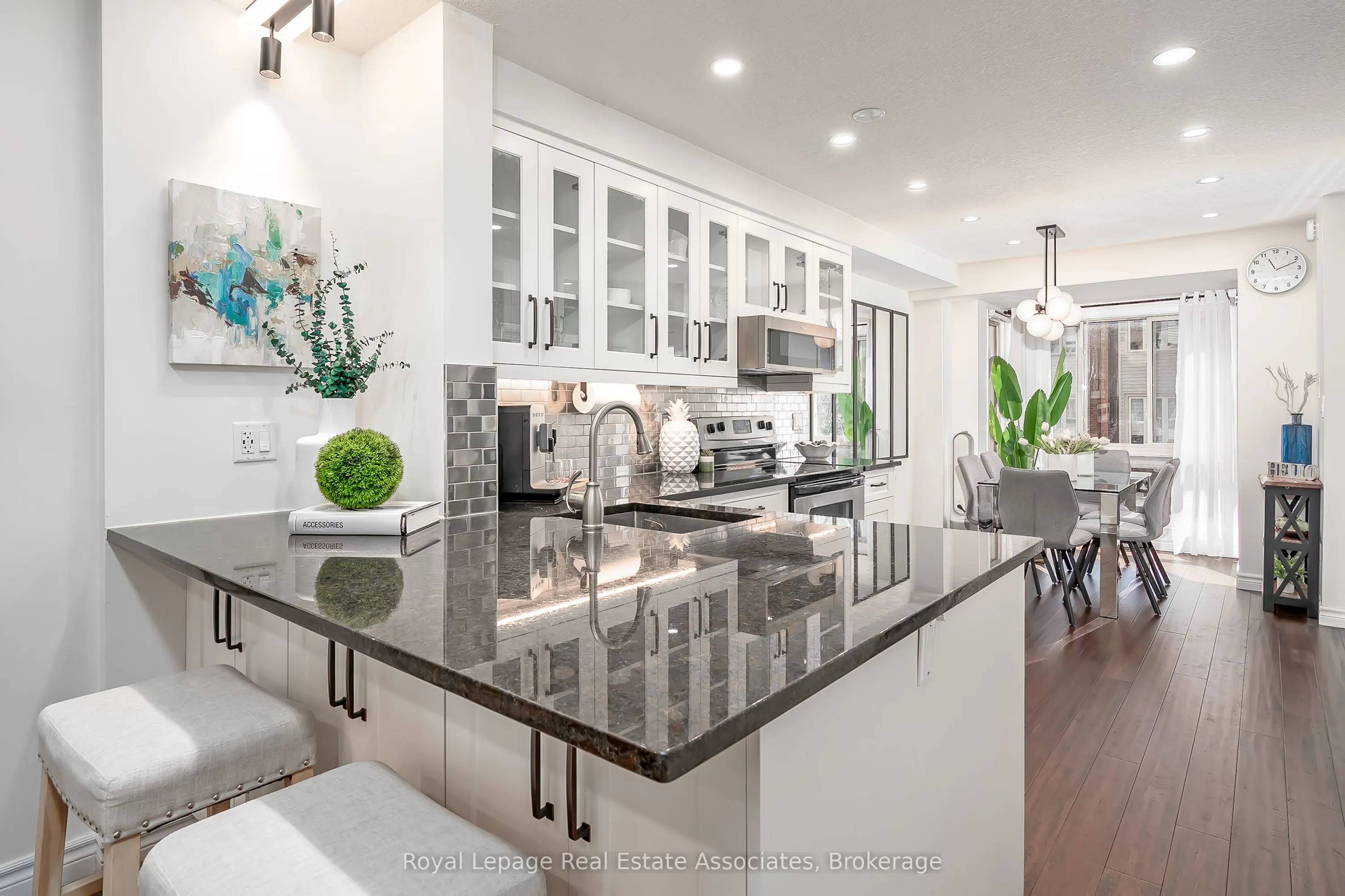 895 Maple Avenue, #508