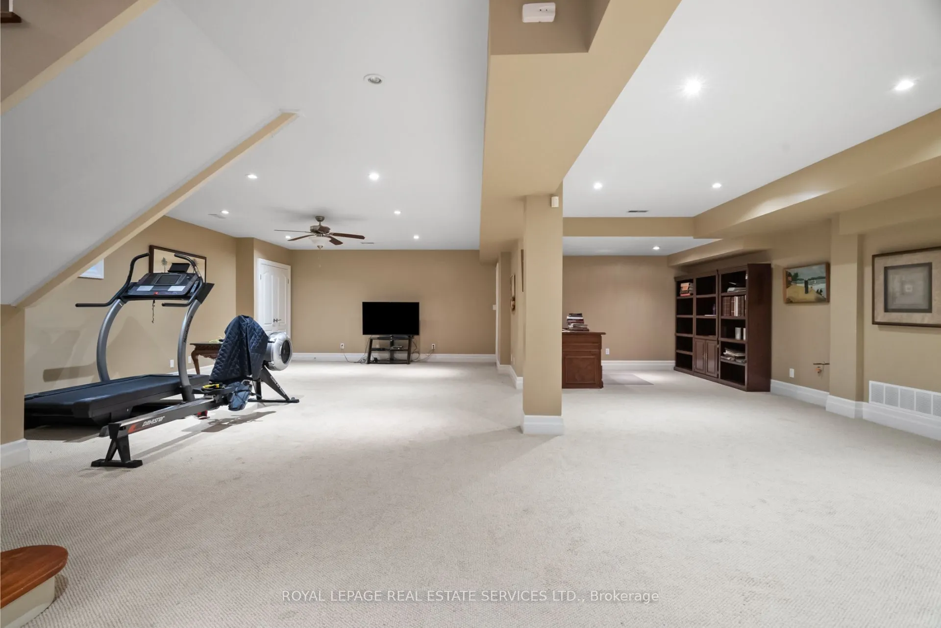 5 Cedarland Drive