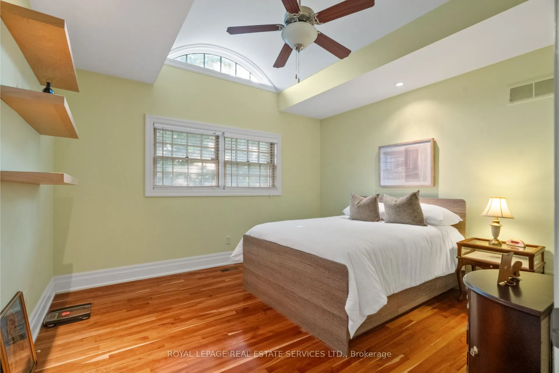 5 Cedarland Drive