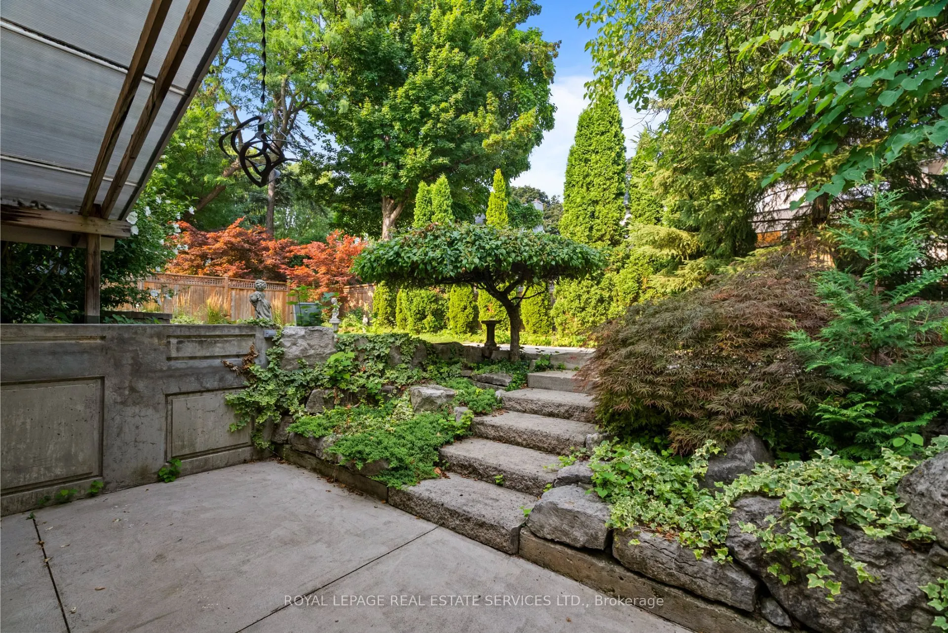5 Cedarland Drive