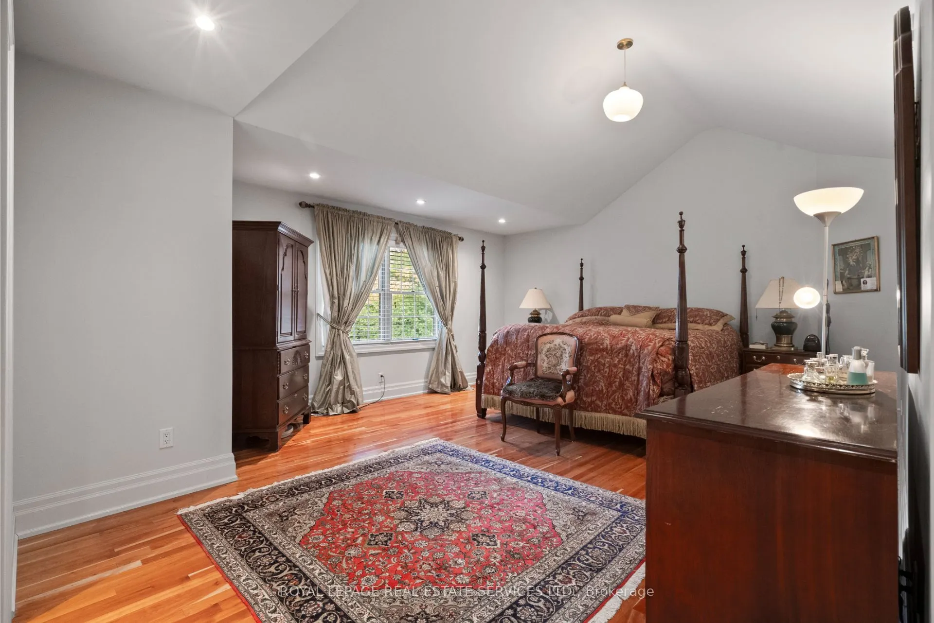 5 Cedarland Drive
