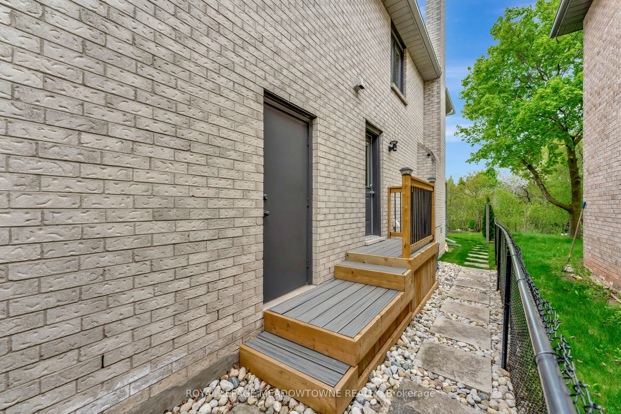 2008 Peak Place