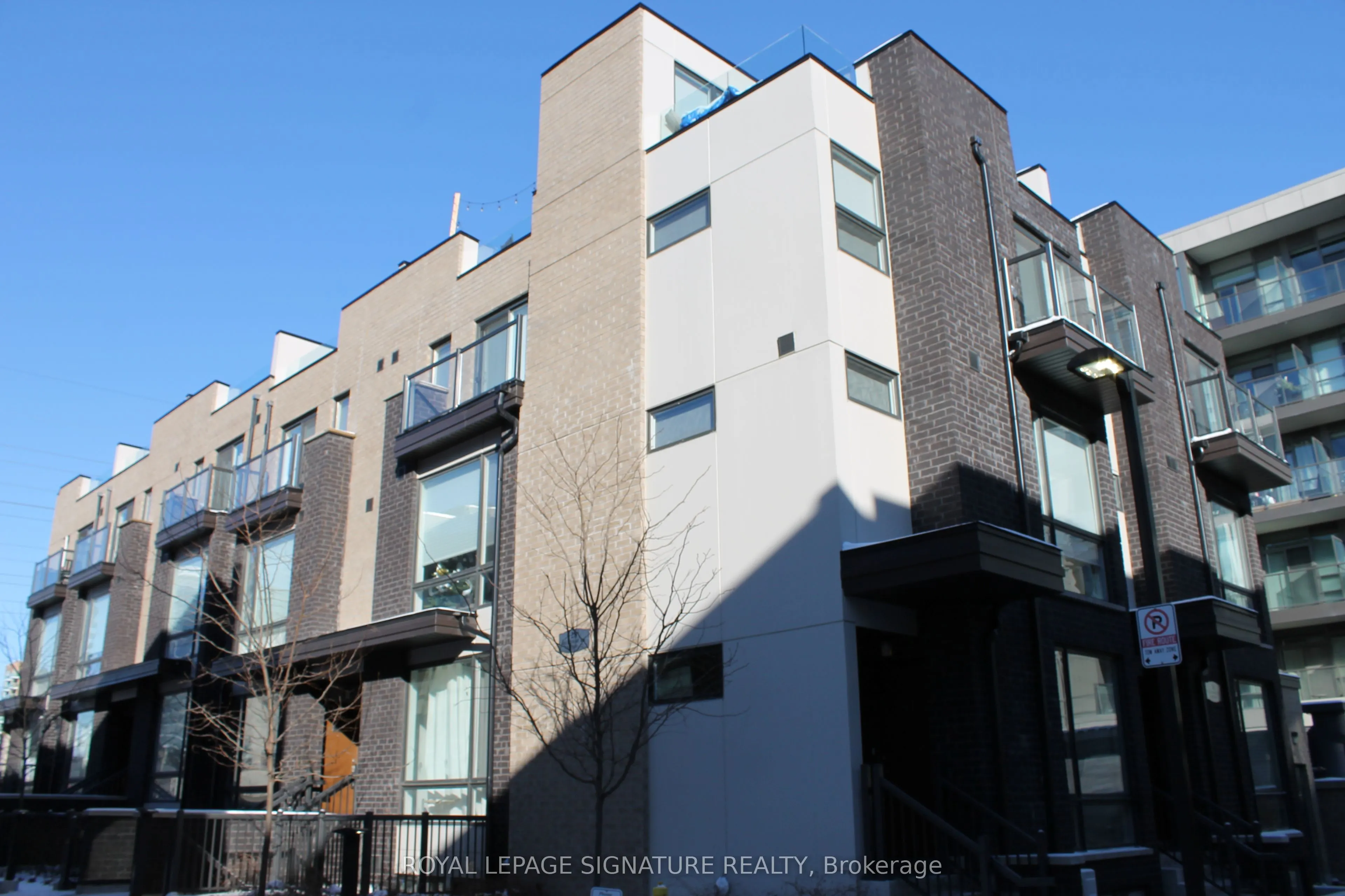 28 Fieldway Road, #70