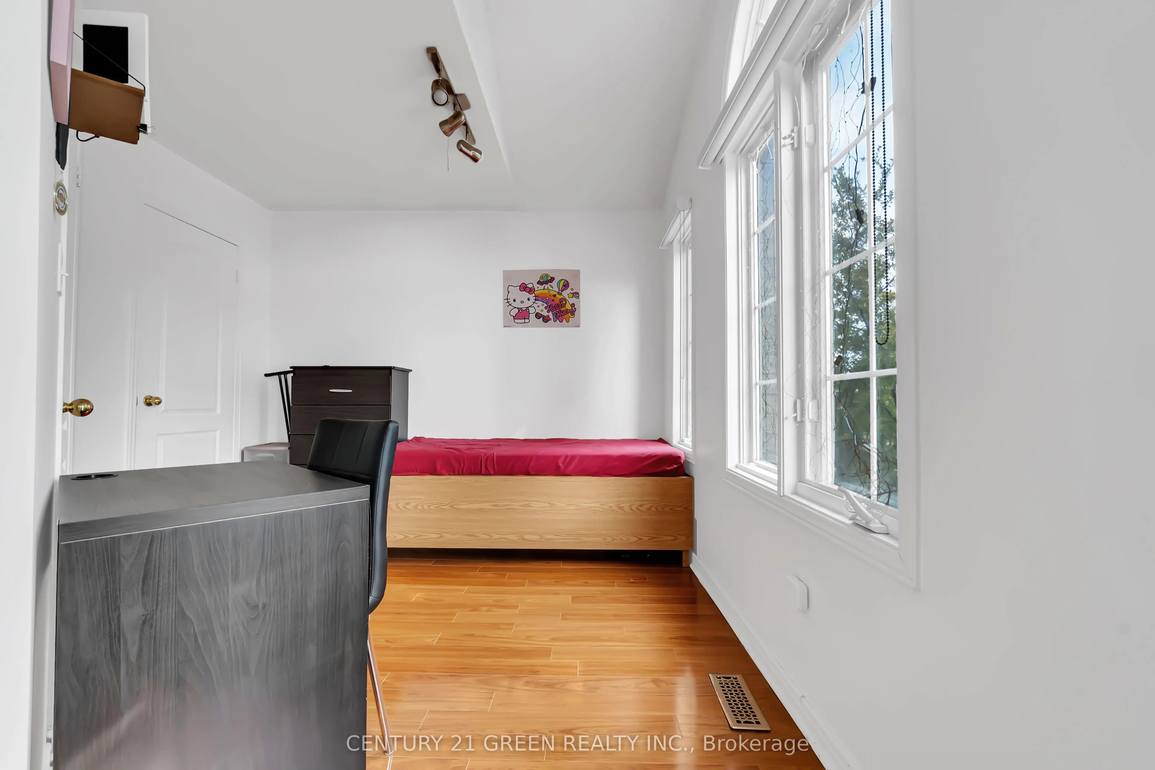 9 Flatlands Way