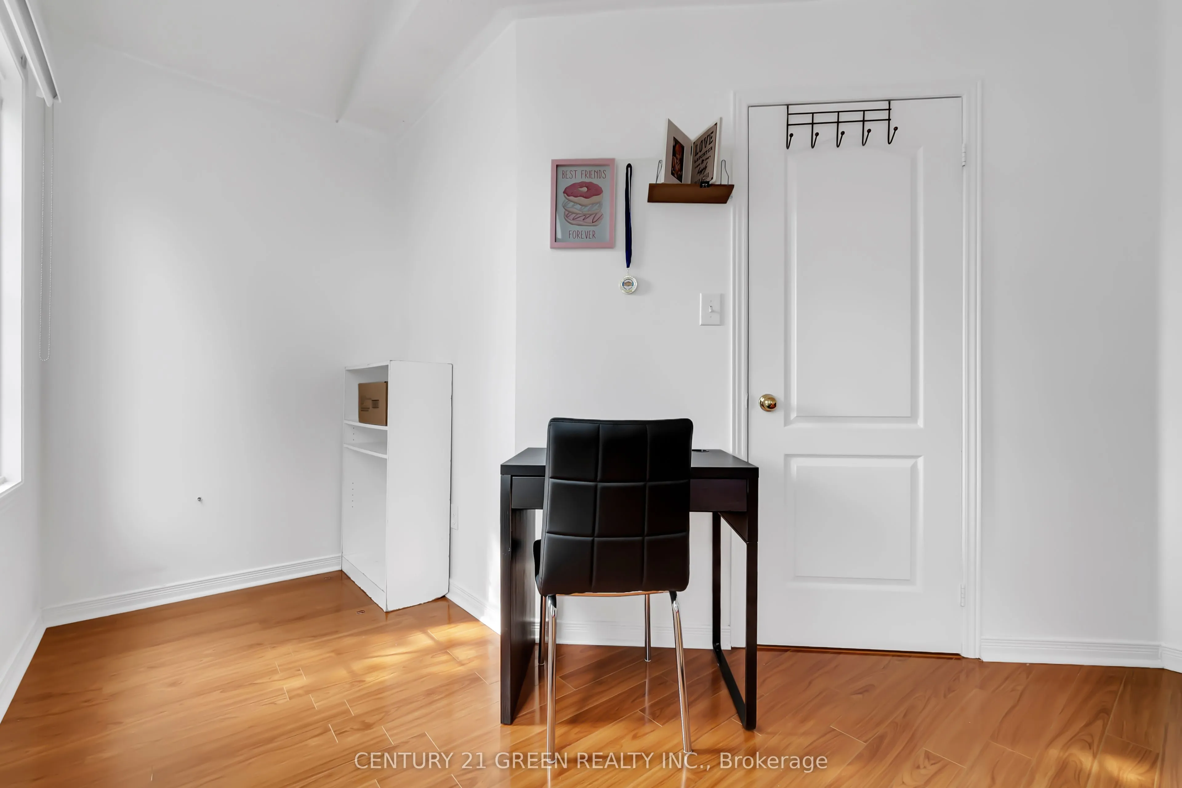 9 Flatlands Way