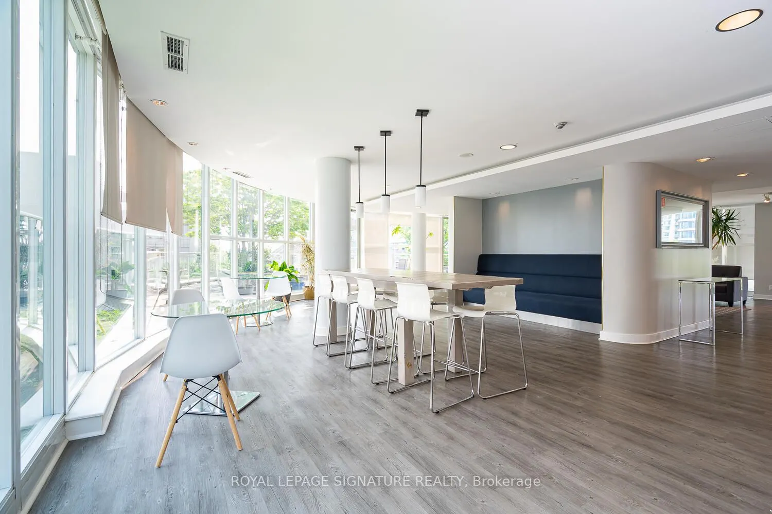 2067 Lake Shore Boulevard, #203
