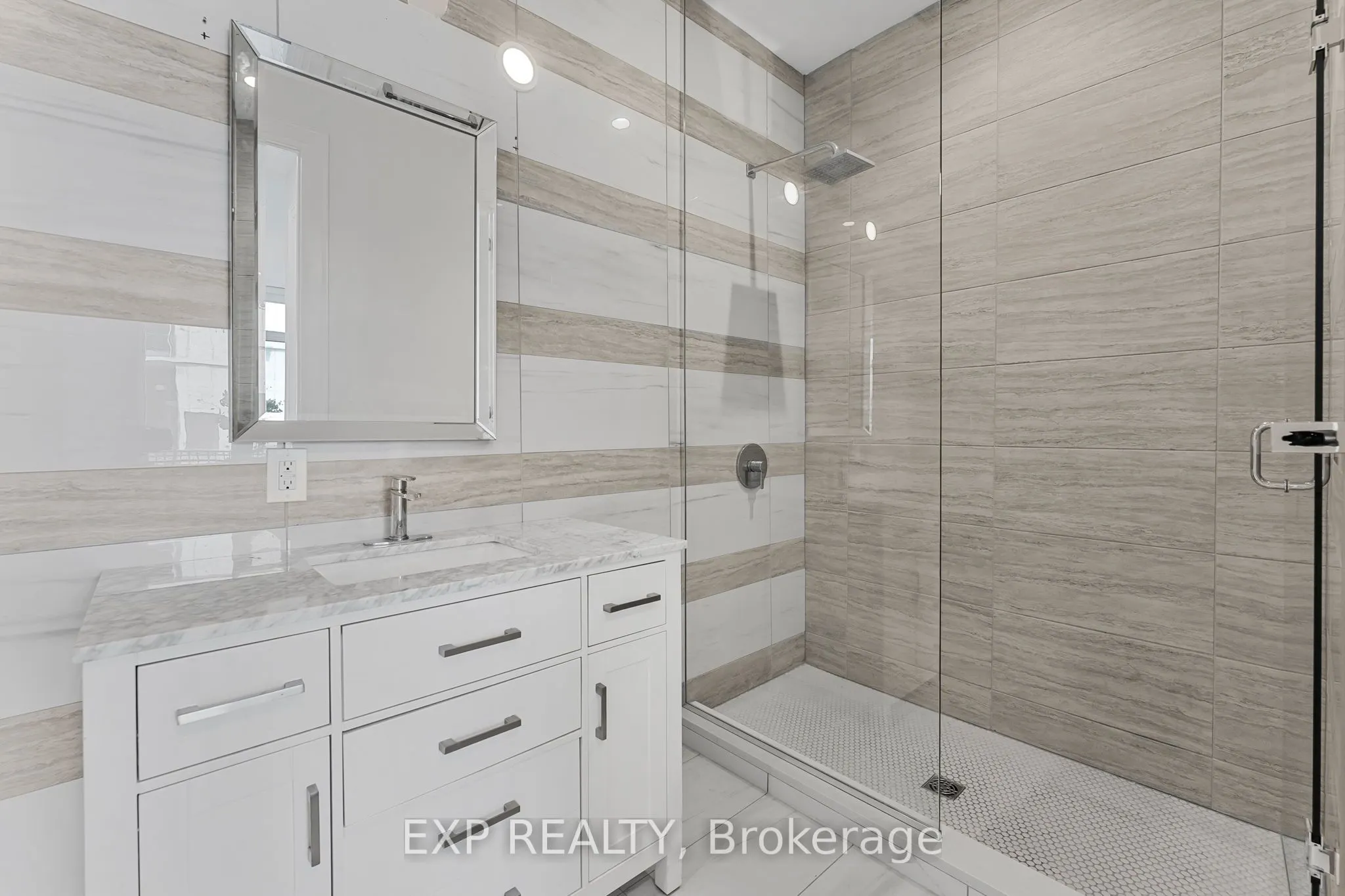 42 Mill Street, #105