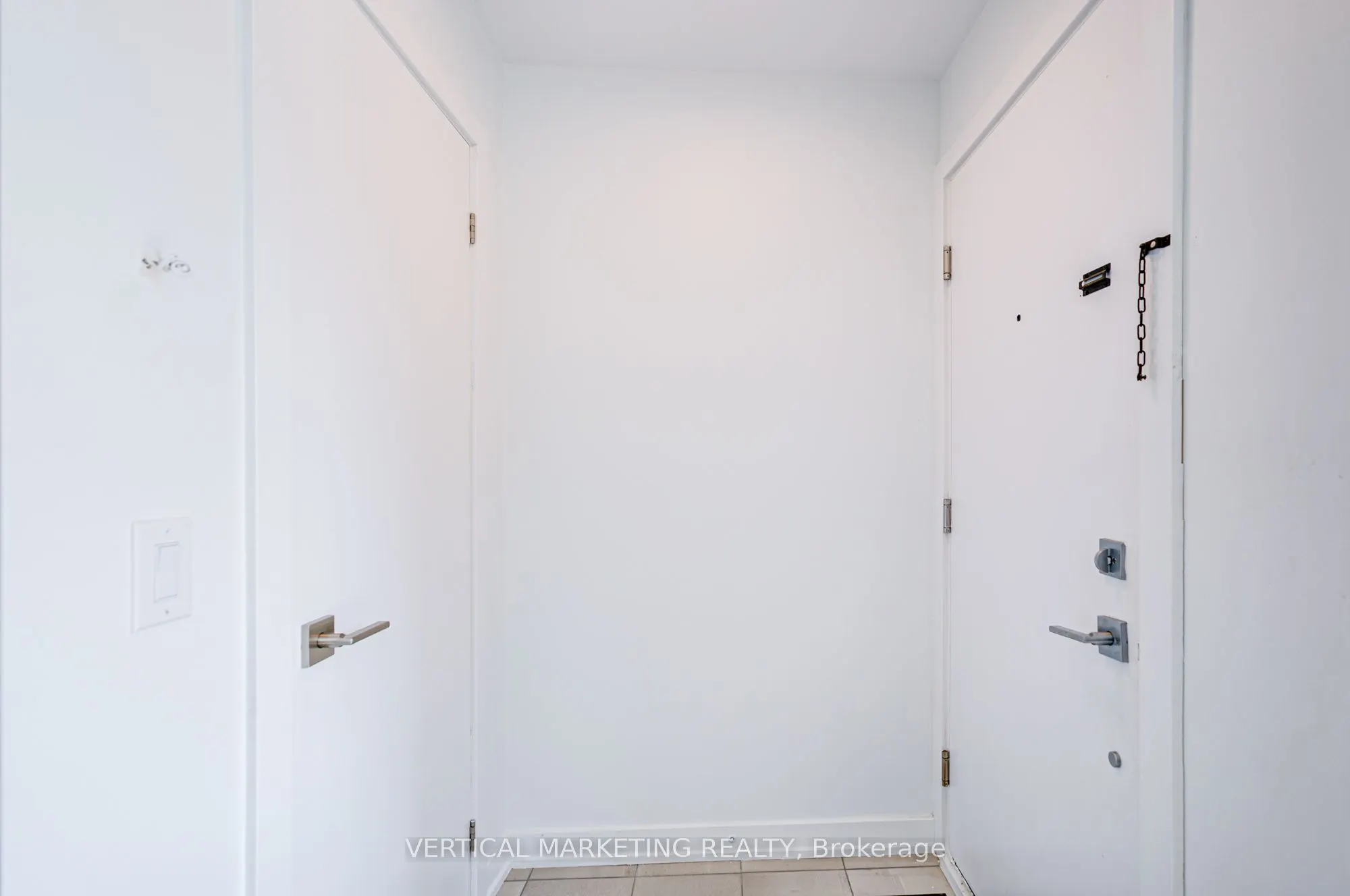 165 Veterans Drive, #5