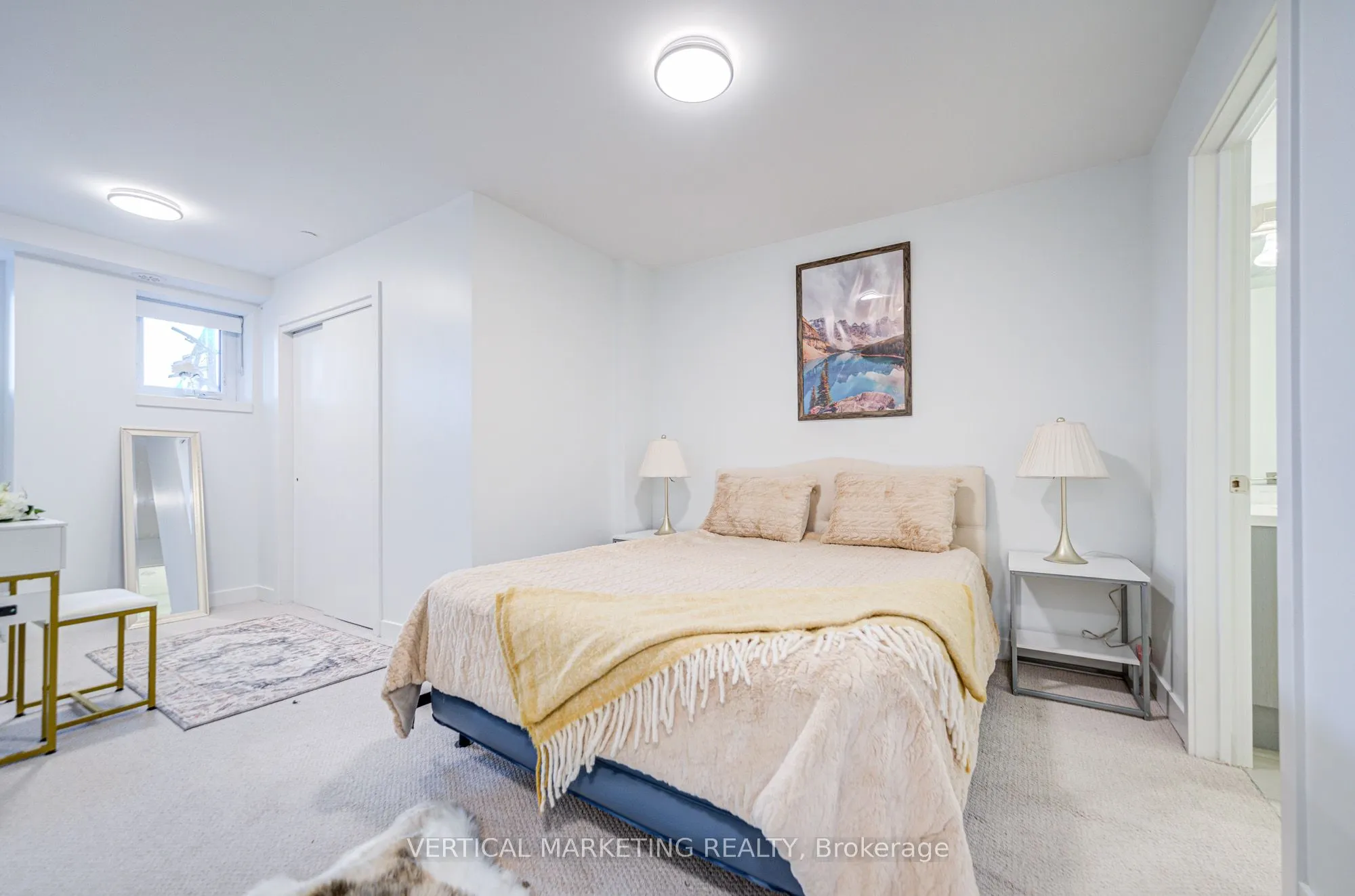 165 Veterans Drive, #5