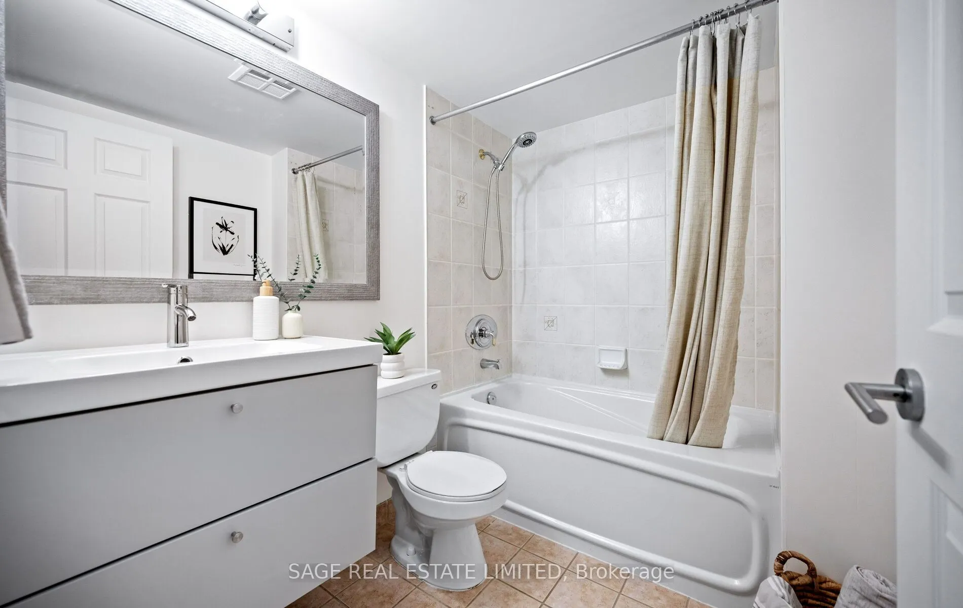11 Michael Power Place, #514