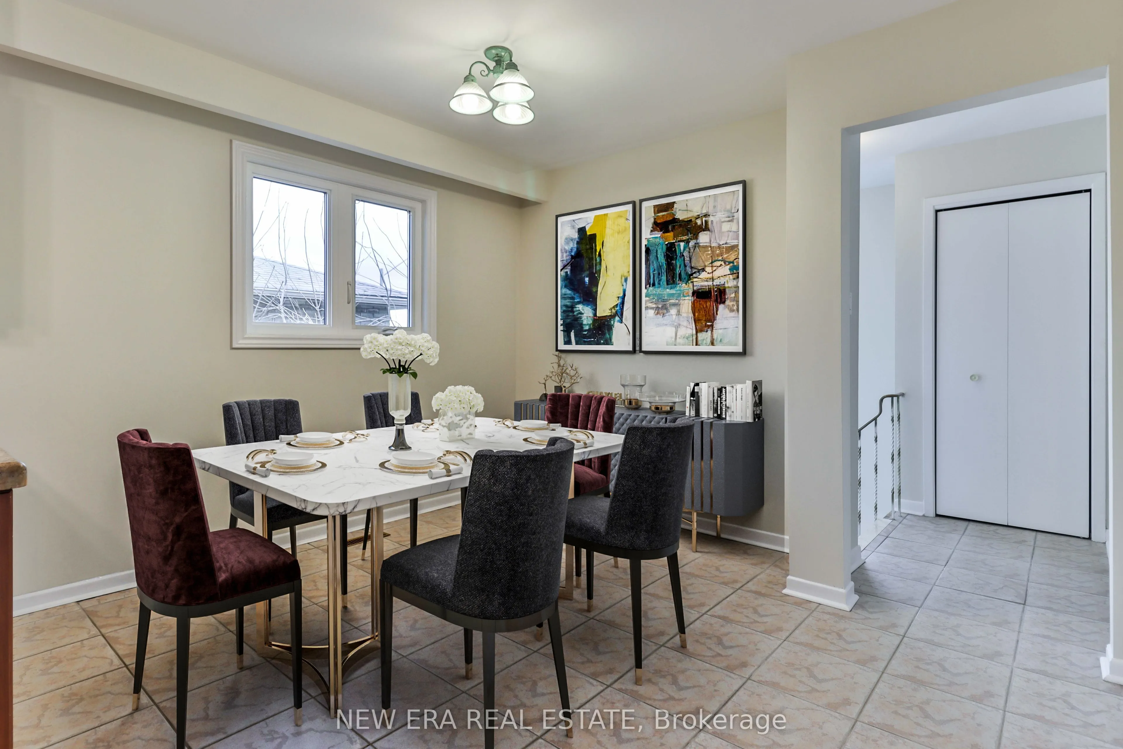 2559 Kingsberry Crescent
