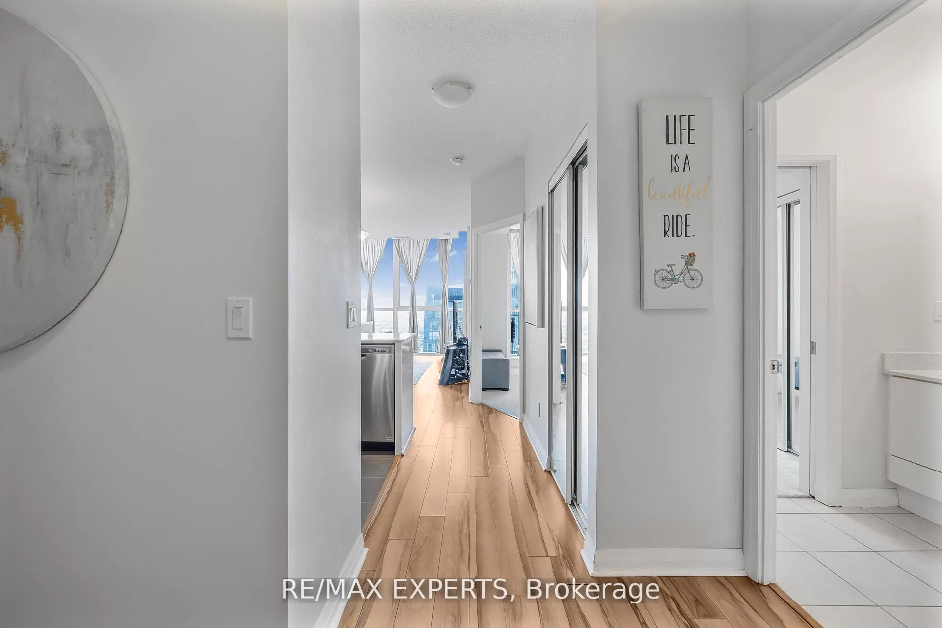 75 Eglinton Avenue W, #2408