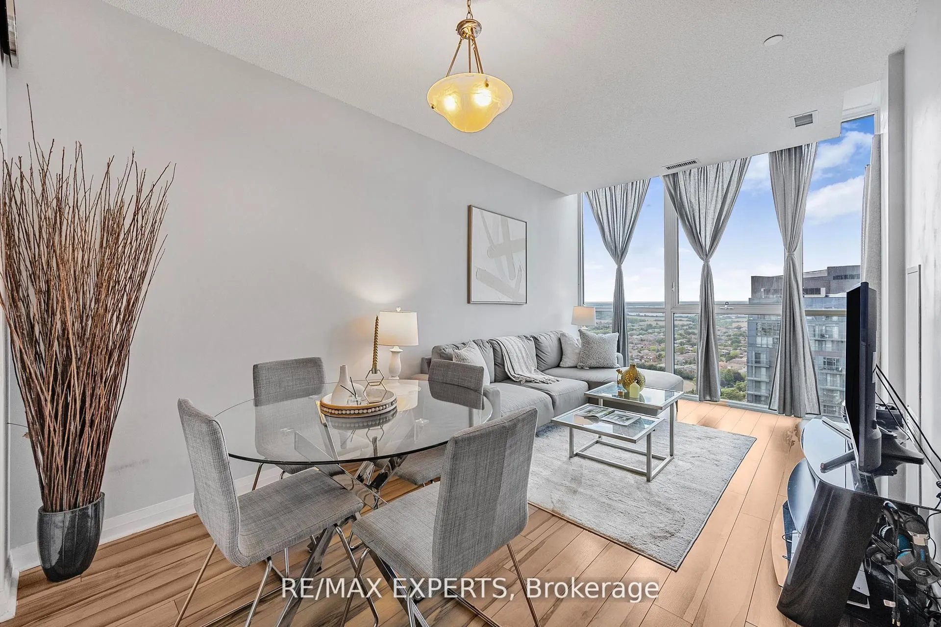 75 Eglinton Avenue W, #2408