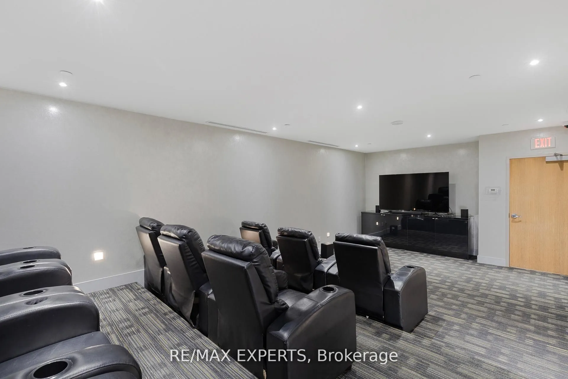 75 Eglinton Avenue W, #2408