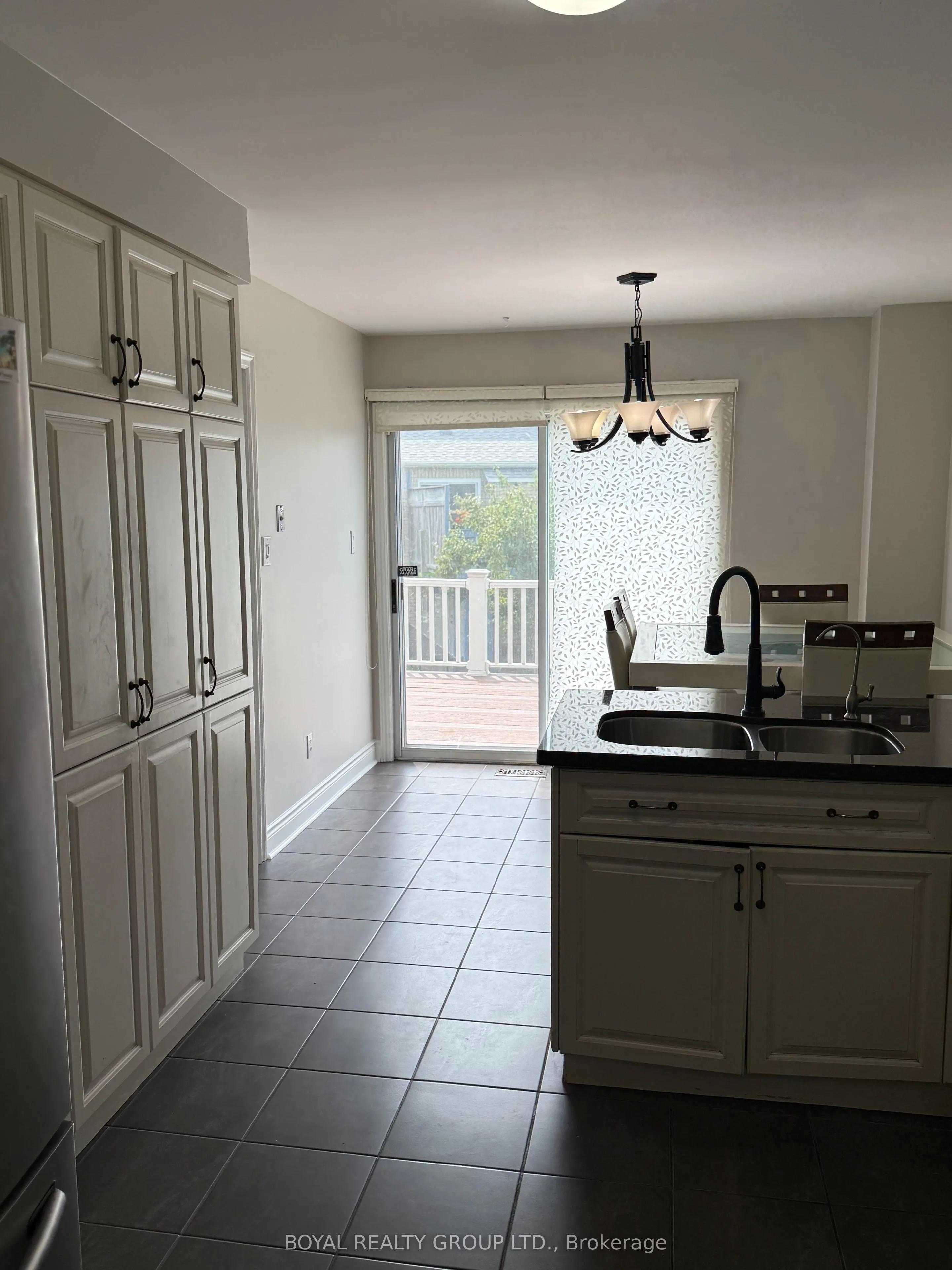 57 Hickorybush Avenue