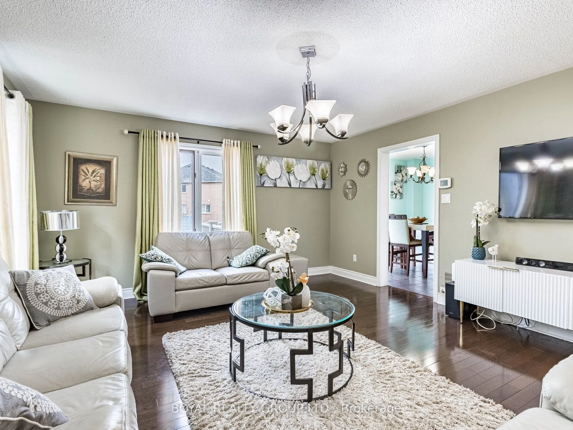 57 Hickorybush Avenue