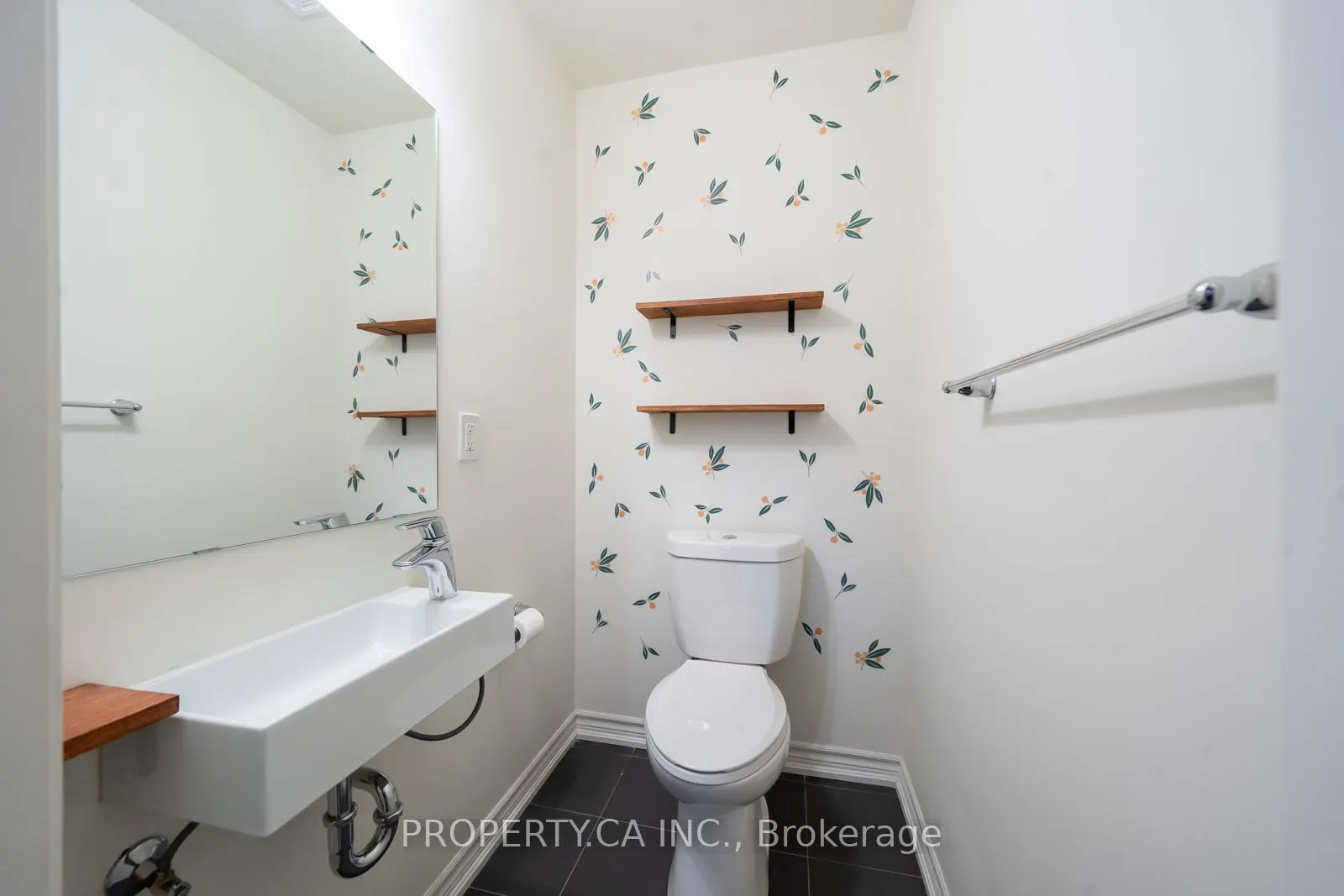 80 Eastwood Park Gardens, #9