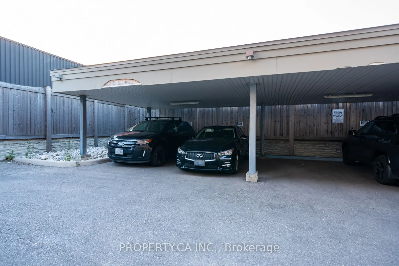 80 Eastwood Park Gardens, #9