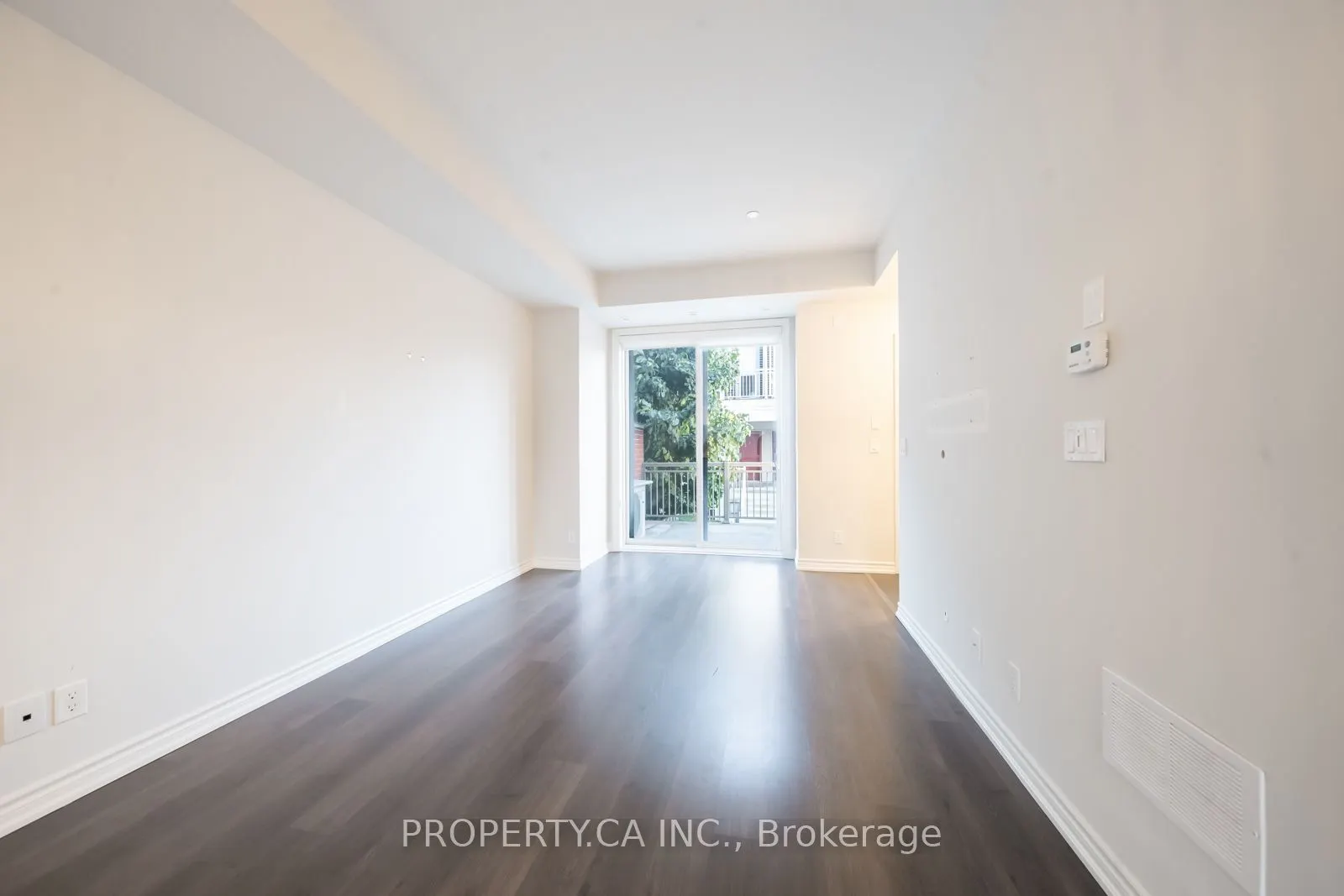 80 Eastwood Park Gardens, #9