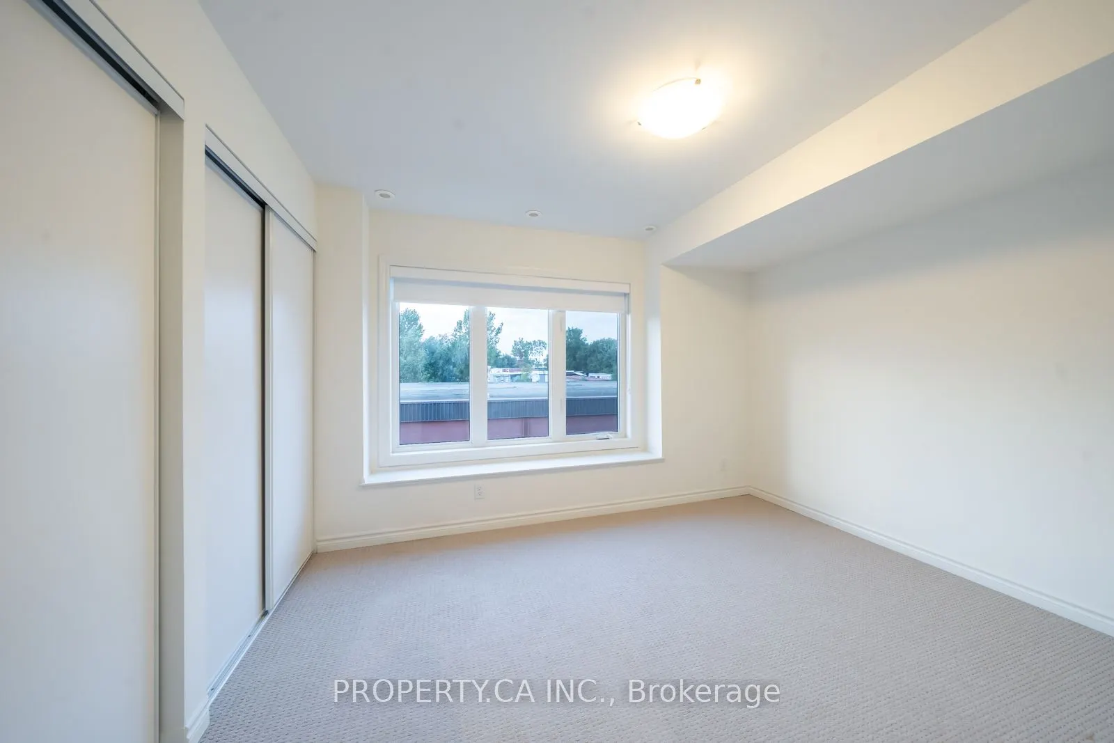 80 Eastwood Park Gardens, #9