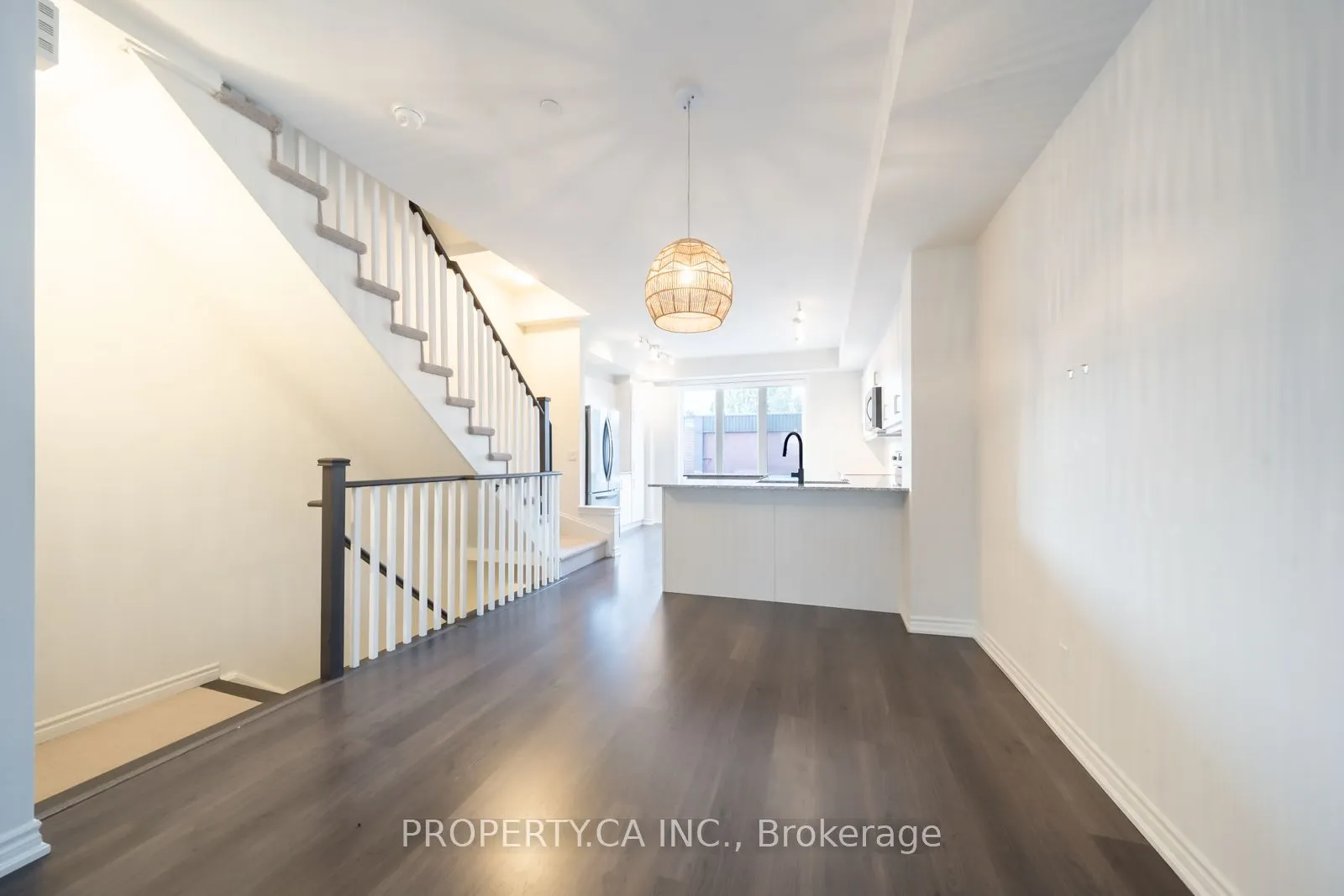 80 Eastwood Park Gardens, #9