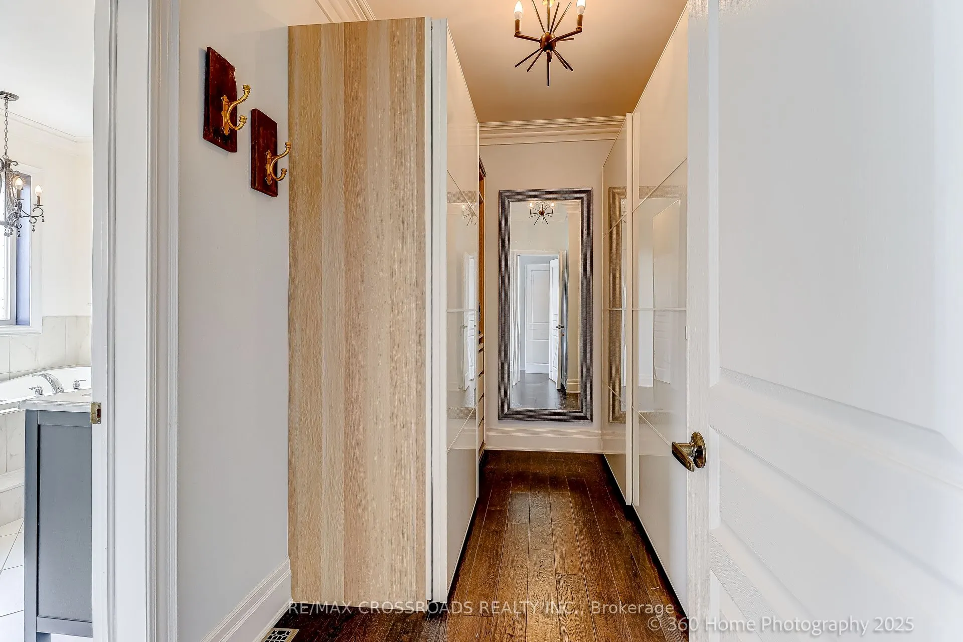 6 Prince Michael Court