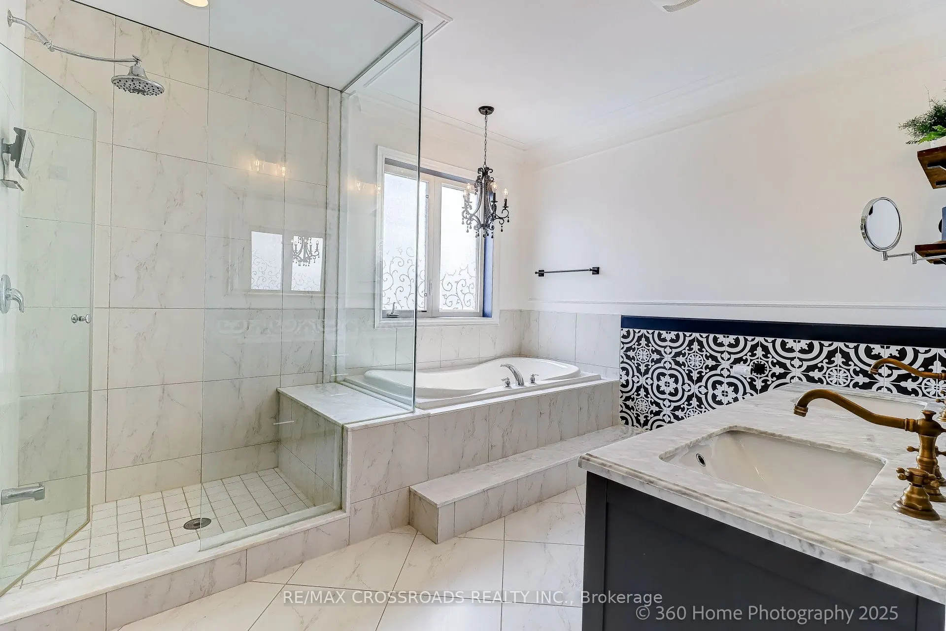 6 Prince Michael Court