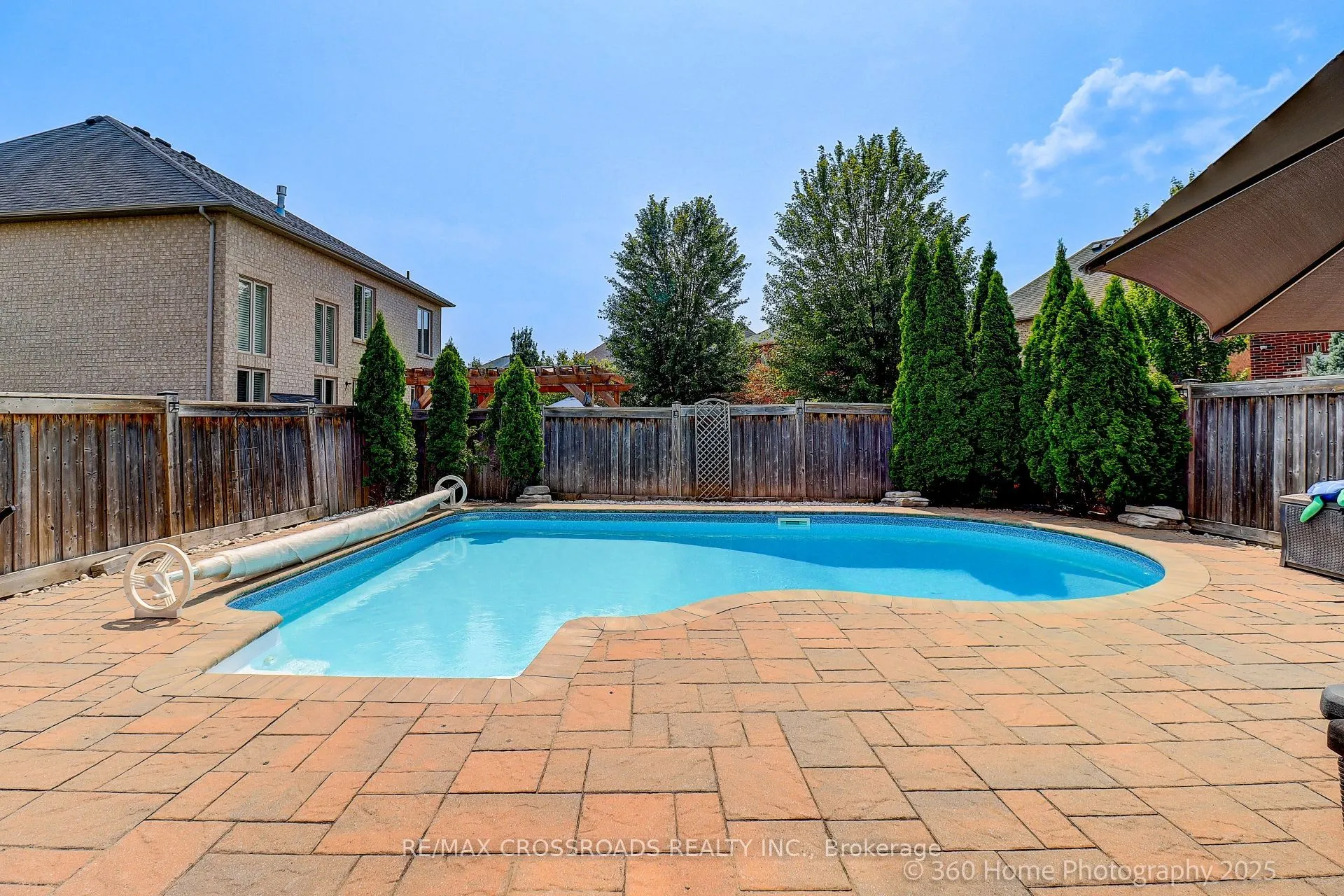 6 Prince Michael Court