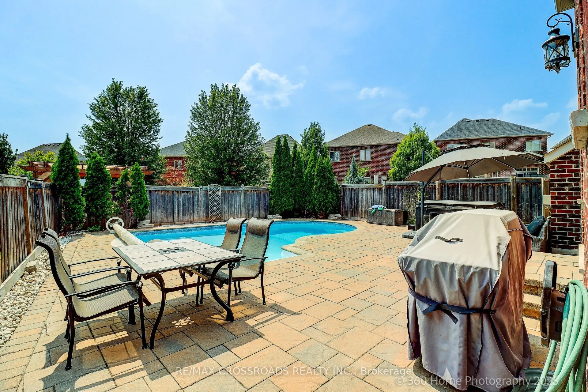 6 Prince Michael Court