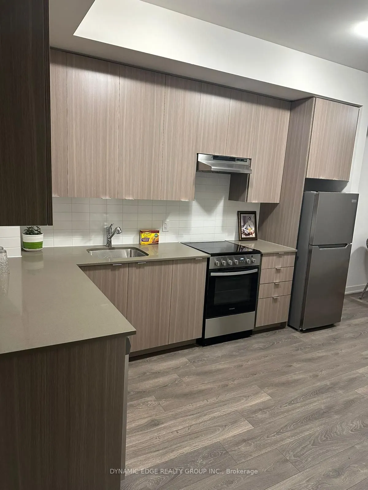 62 Sky Harbour Drive N, #407