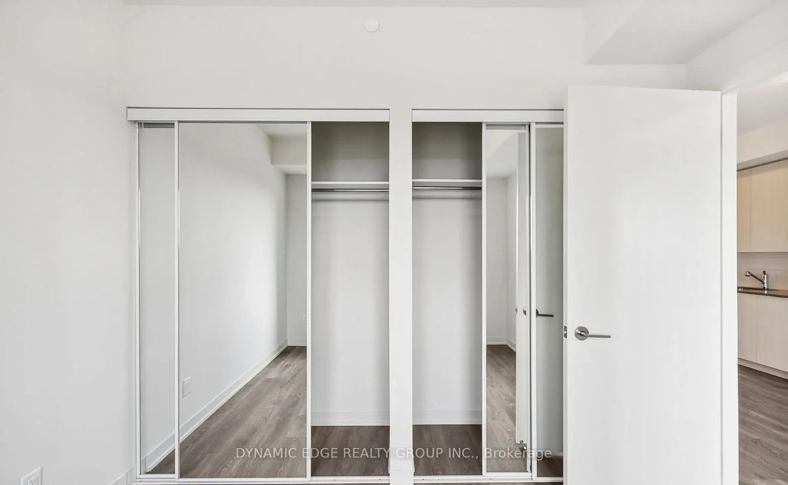 62 Sky Harbour Drive N, #407