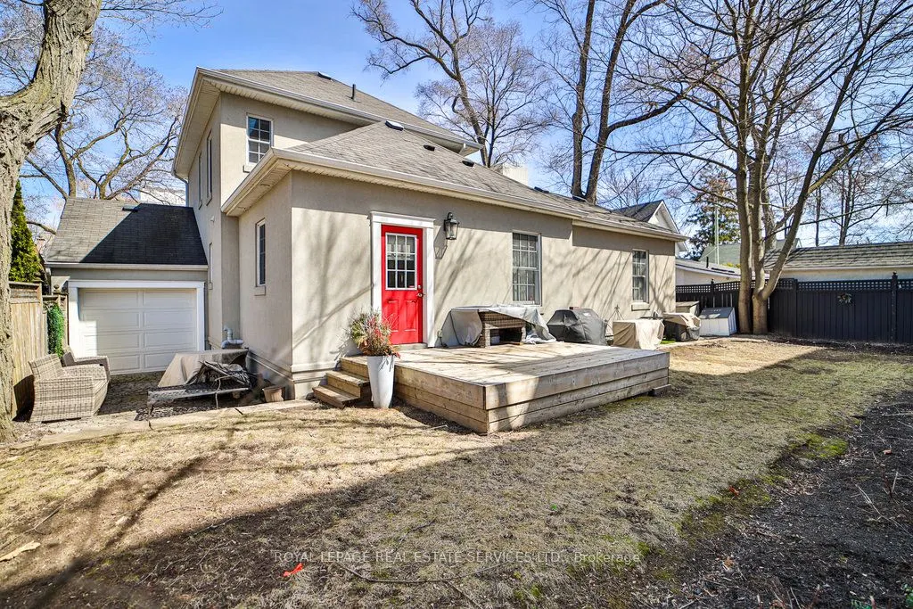 128 Chisholm Street