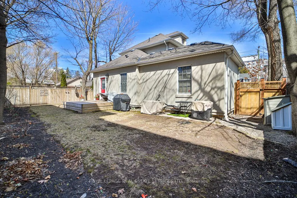 128 Chisholm Street