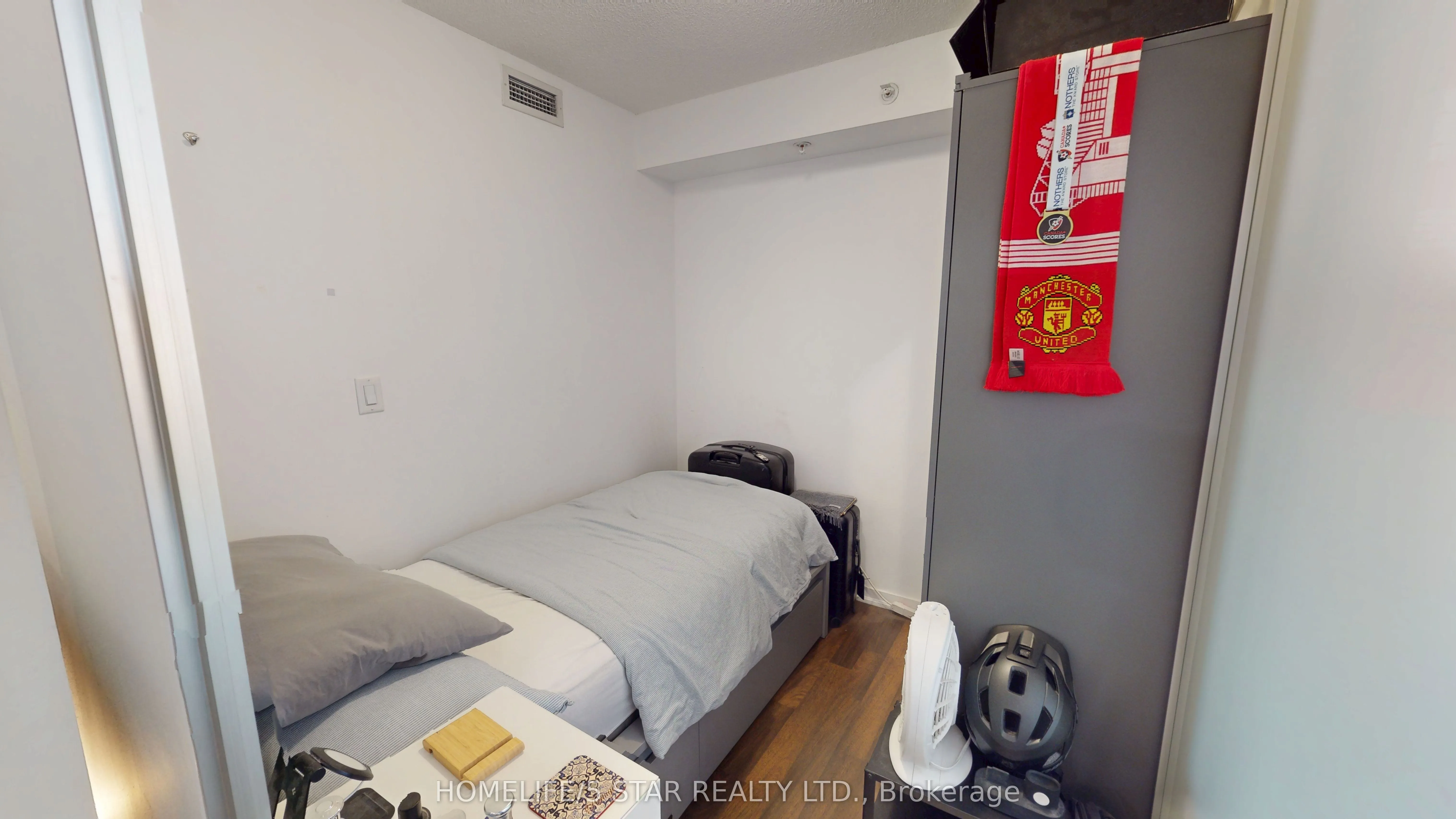 20 JOE SHUSTER Way, #521