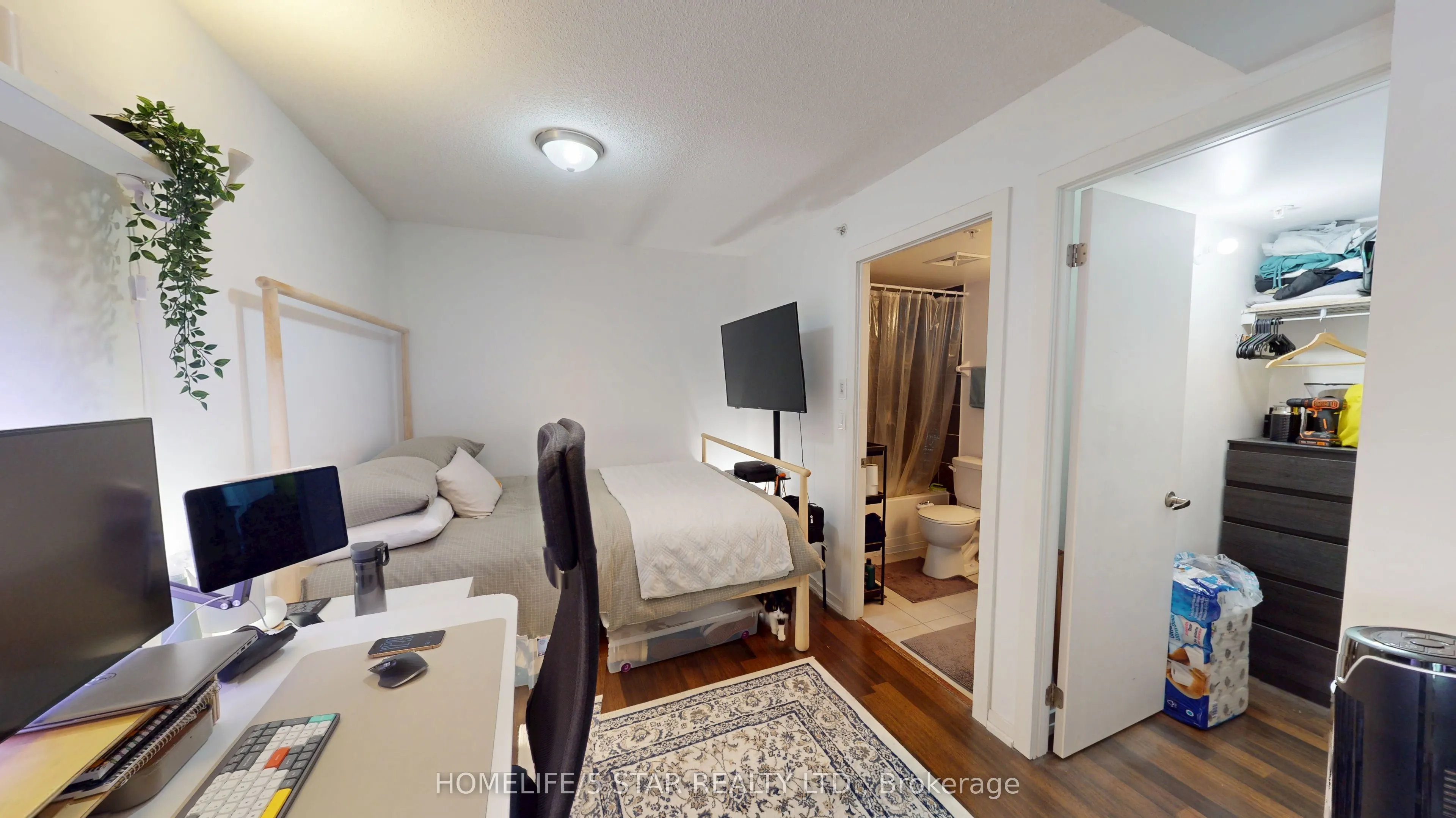 20 JOE SHUSTER Way, #521
