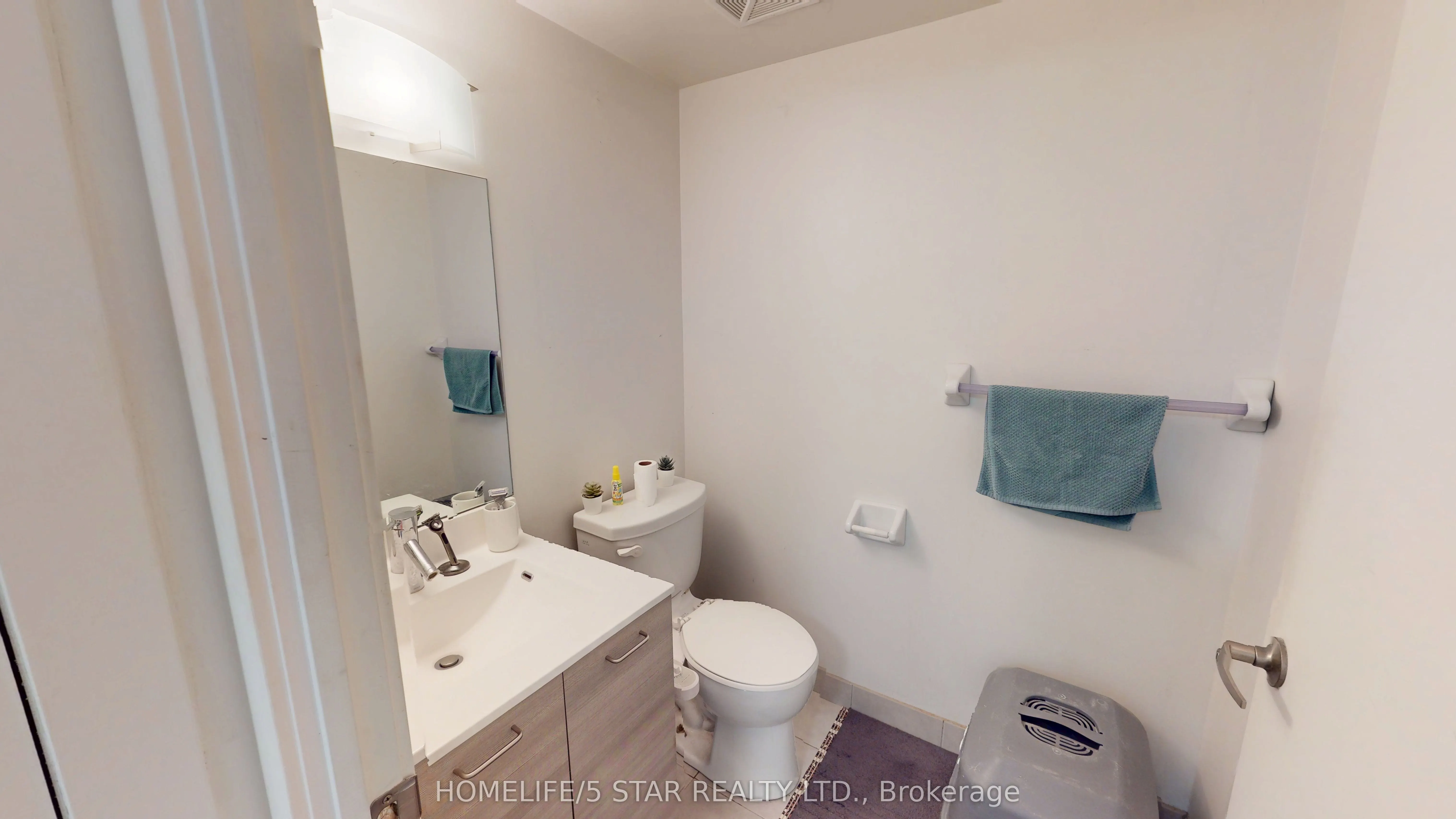 20 JOE SHUSTER Way, #521