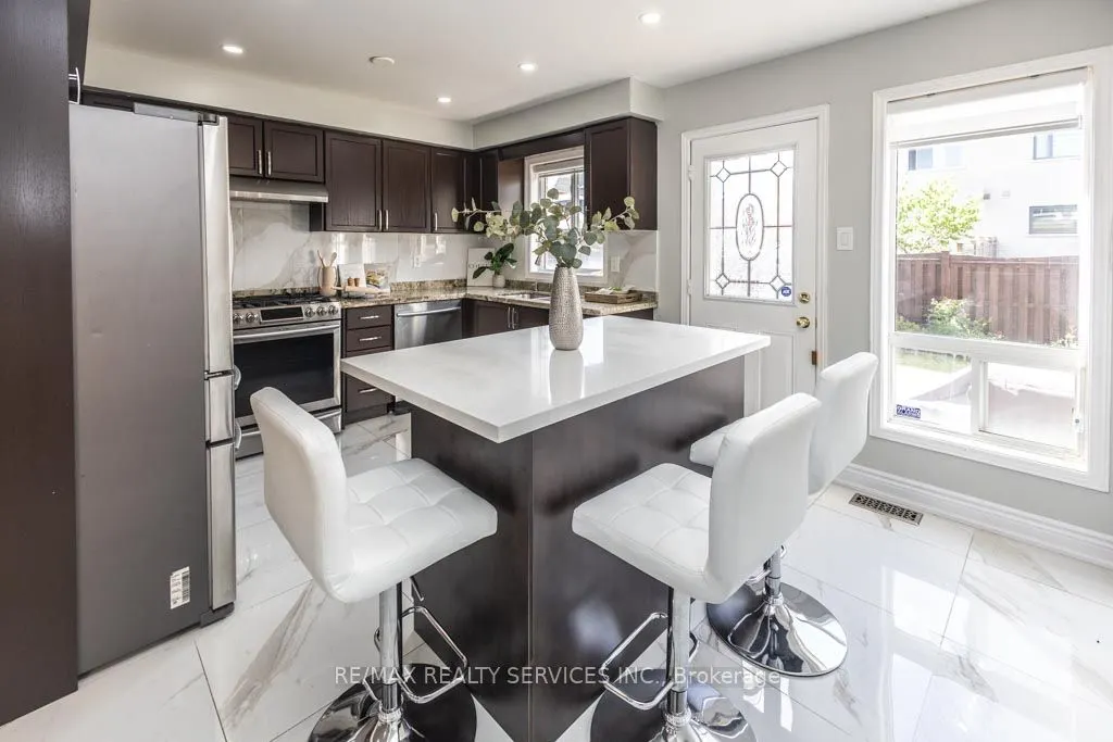 5279 Palmetto Place