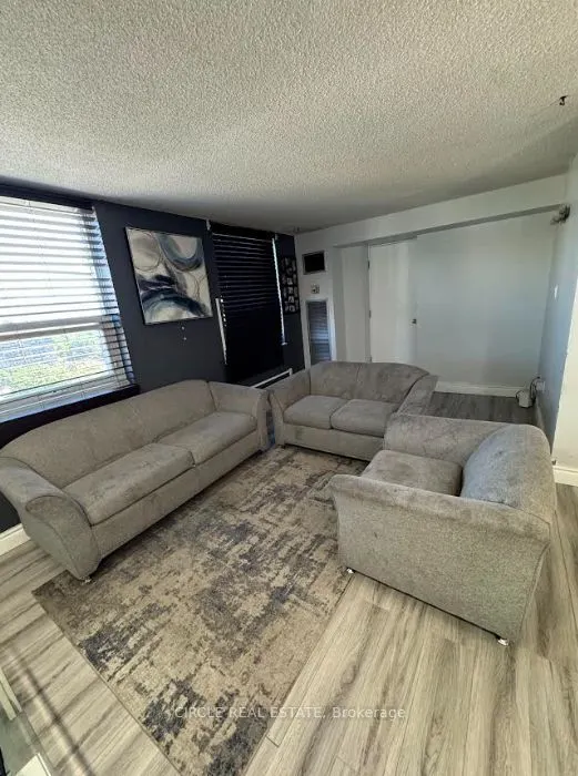 4 Lisa Street, #1204