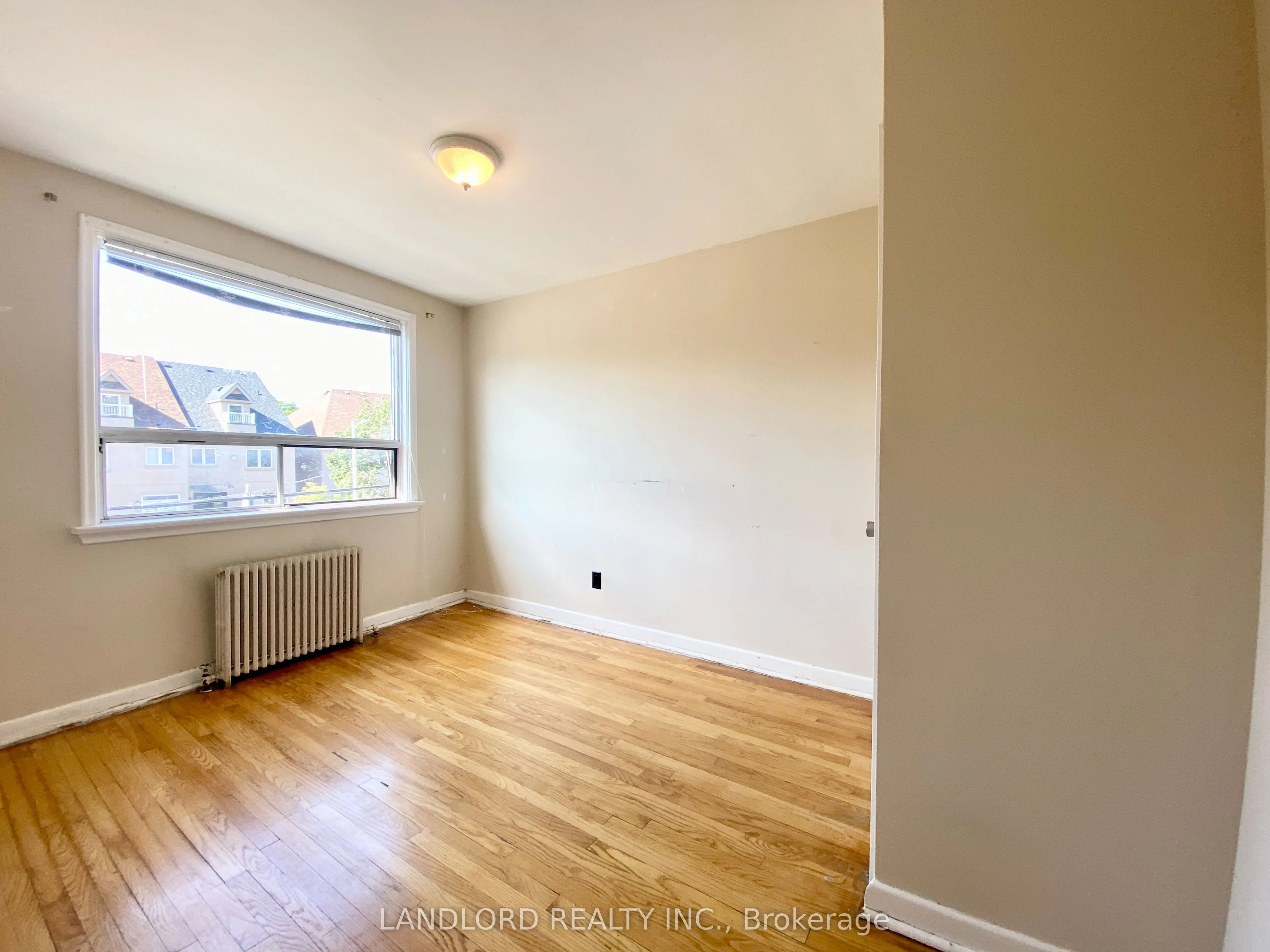 5126 Dundas Street W, #202