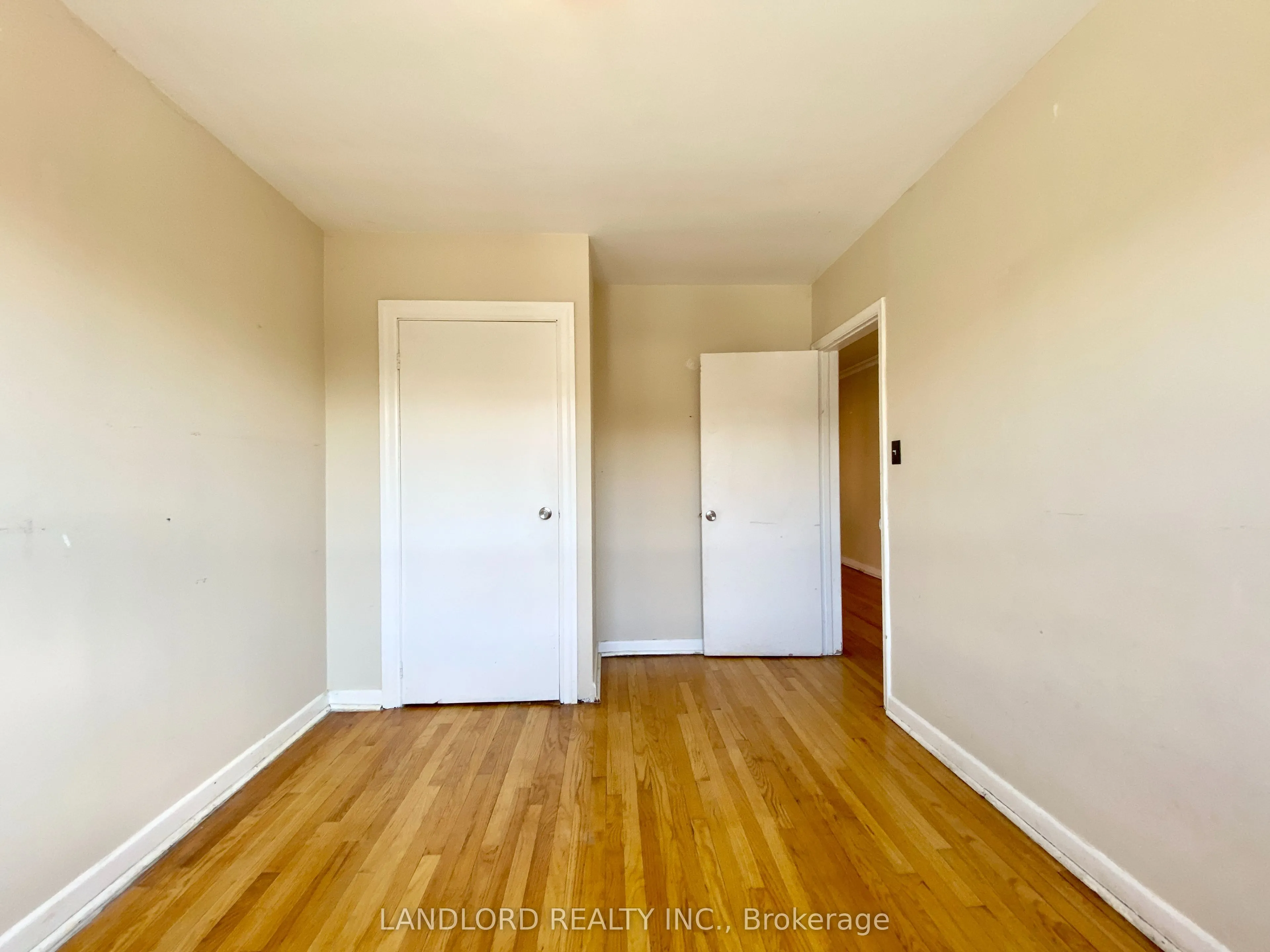 5126 Dundas Street W, #202
