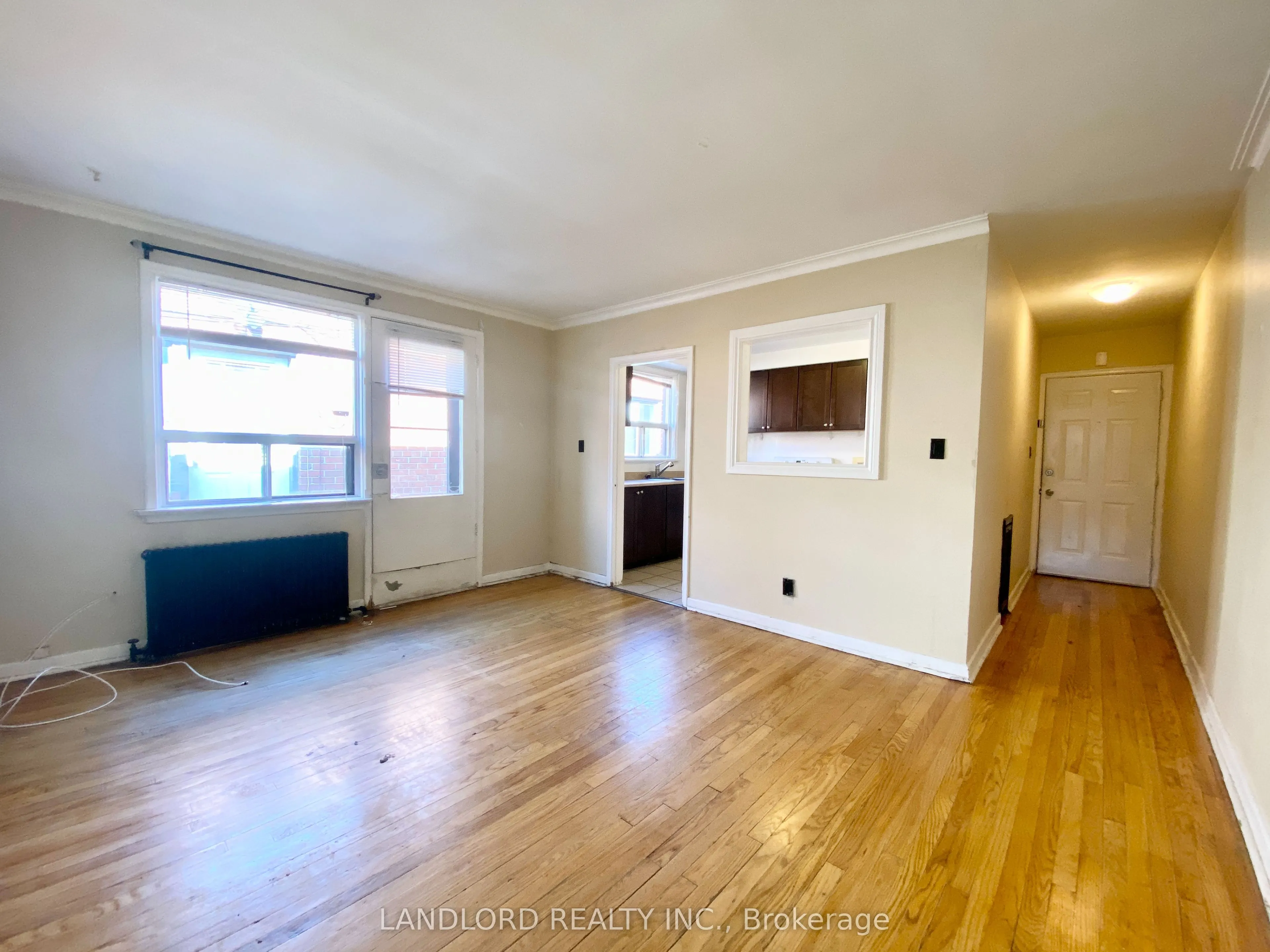 5126 Dundas Street W, #202